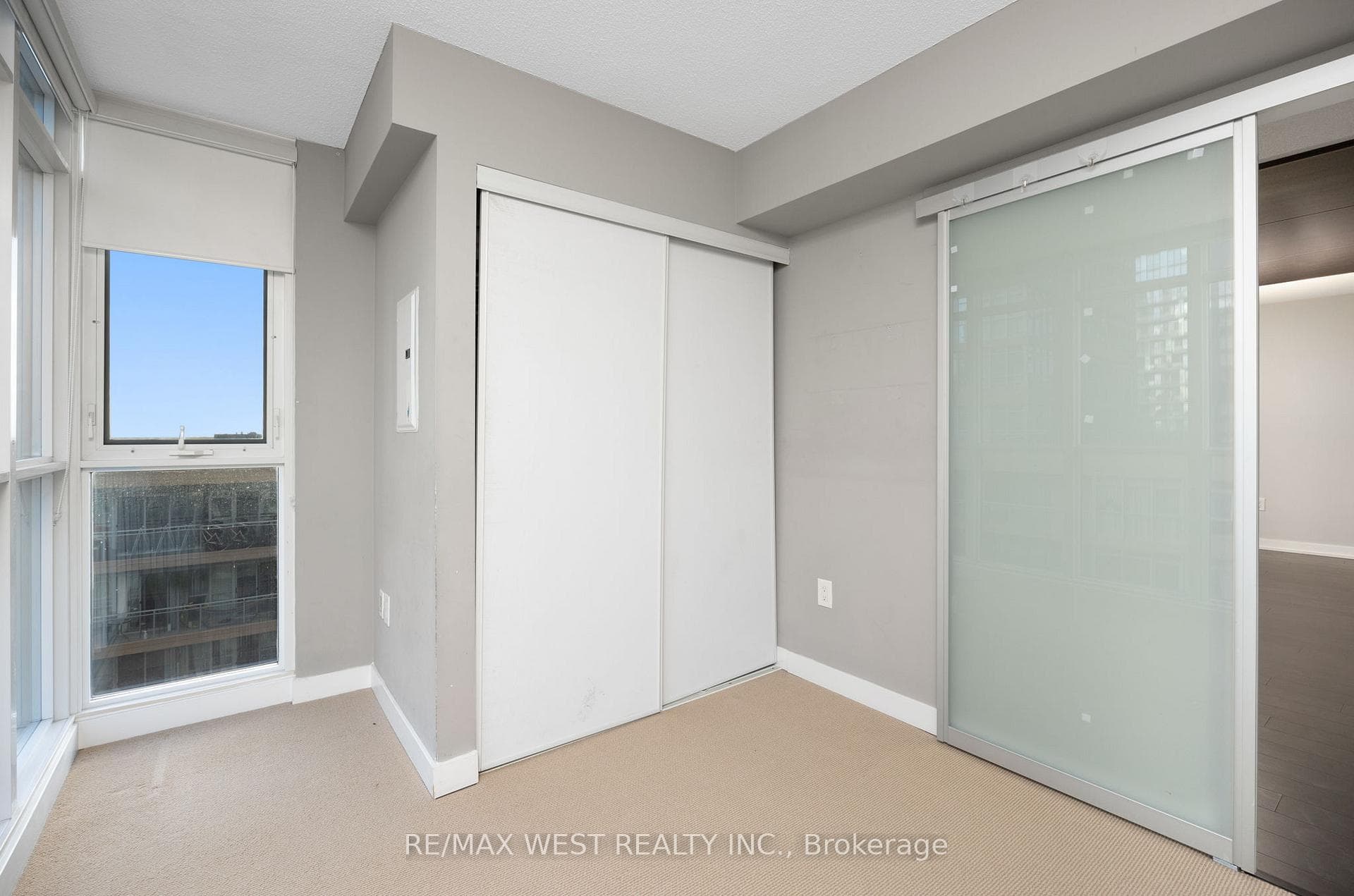 1106- 15 Iceboat Terrace — property photo