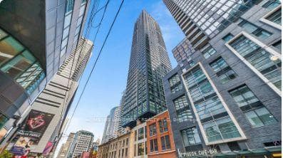 703- 327 King Street — property photo