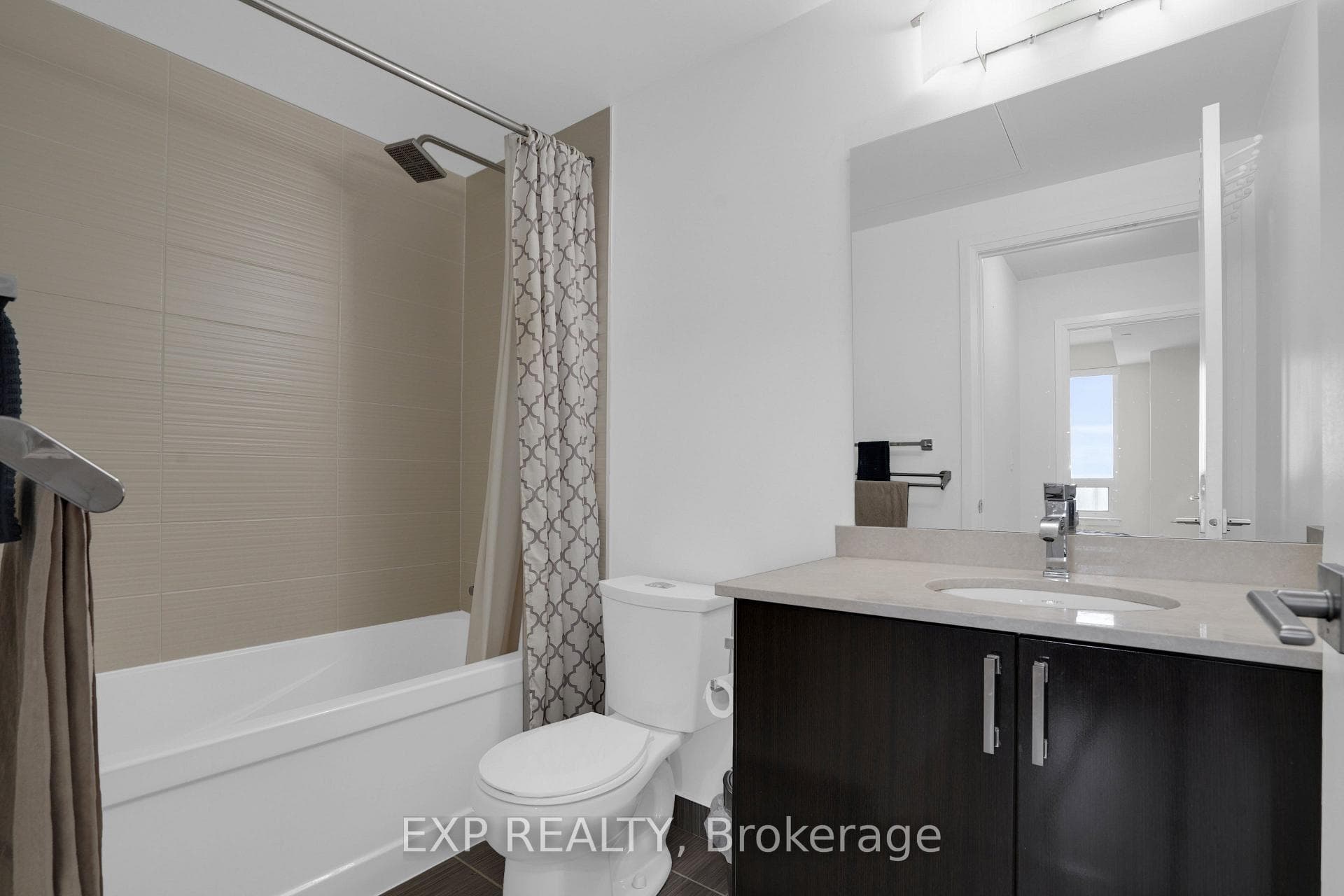 619- 7167 Yonge Street — property photo
