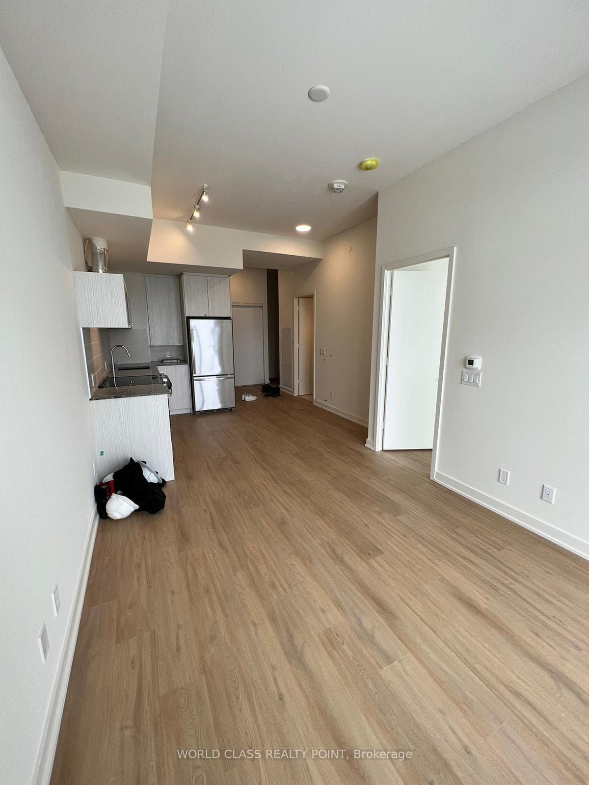 801- 10 Deerlick Court — property photo