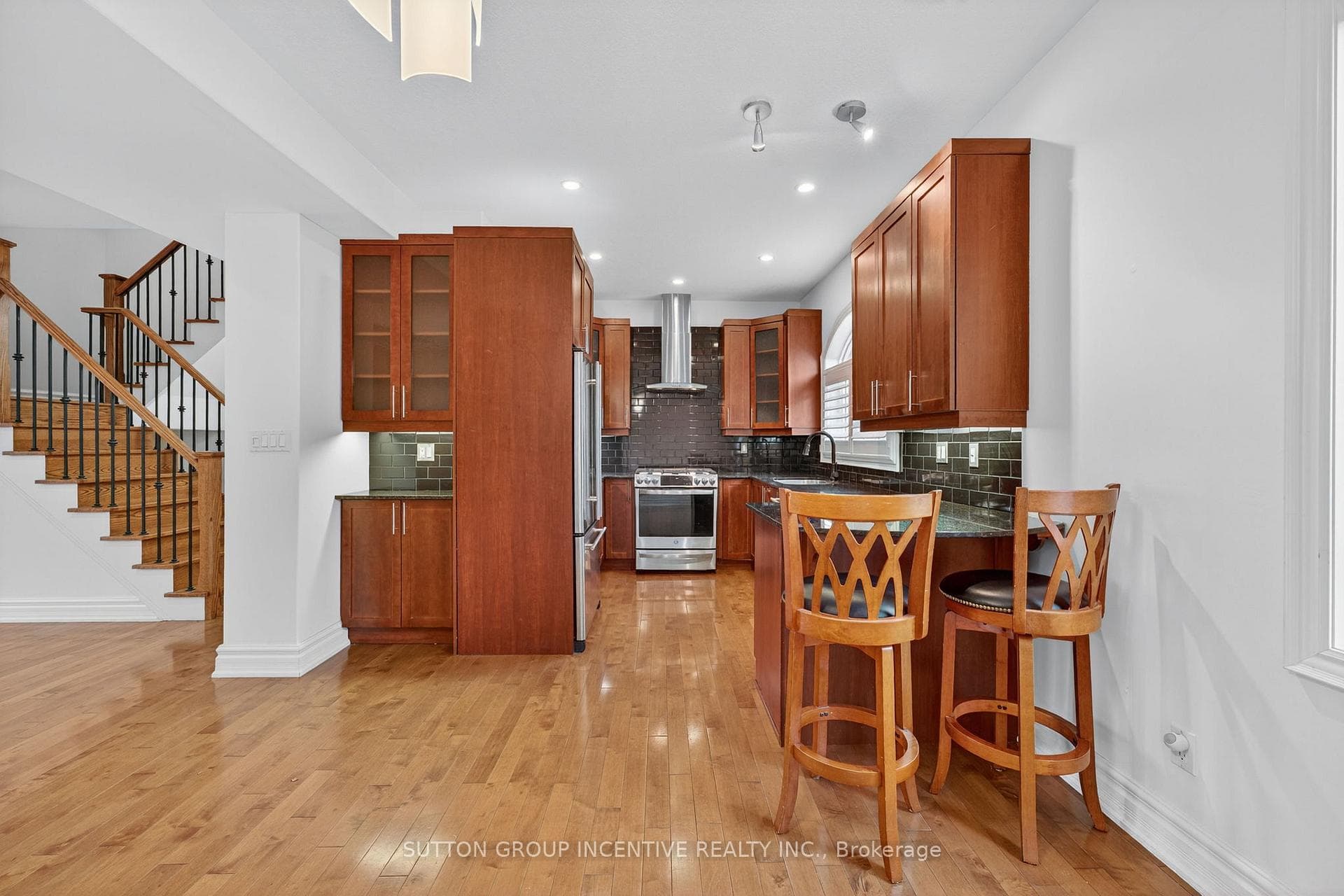 23 White Oaks Road — property photo