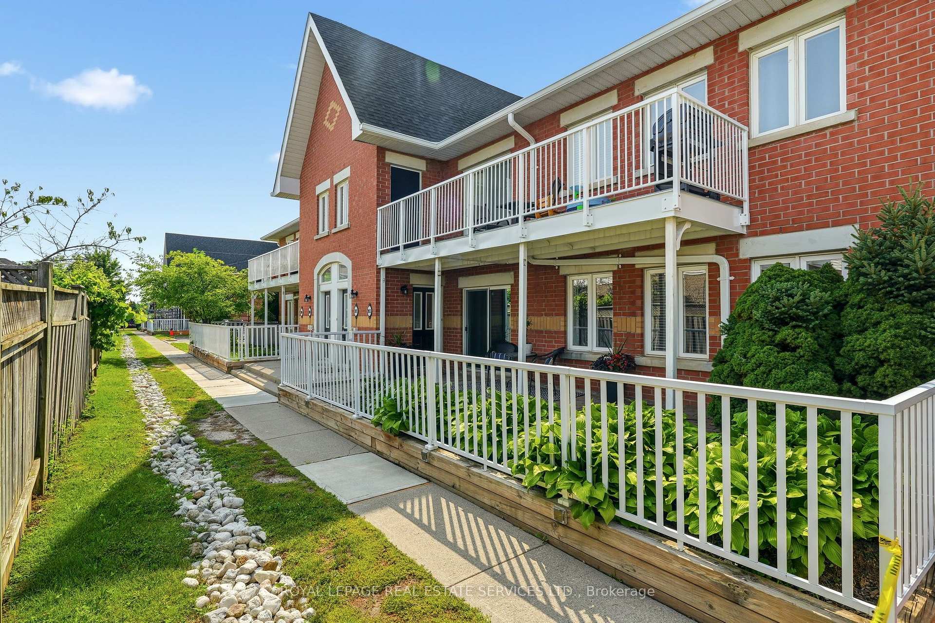203-1701 Lampman Avenue — property photo
