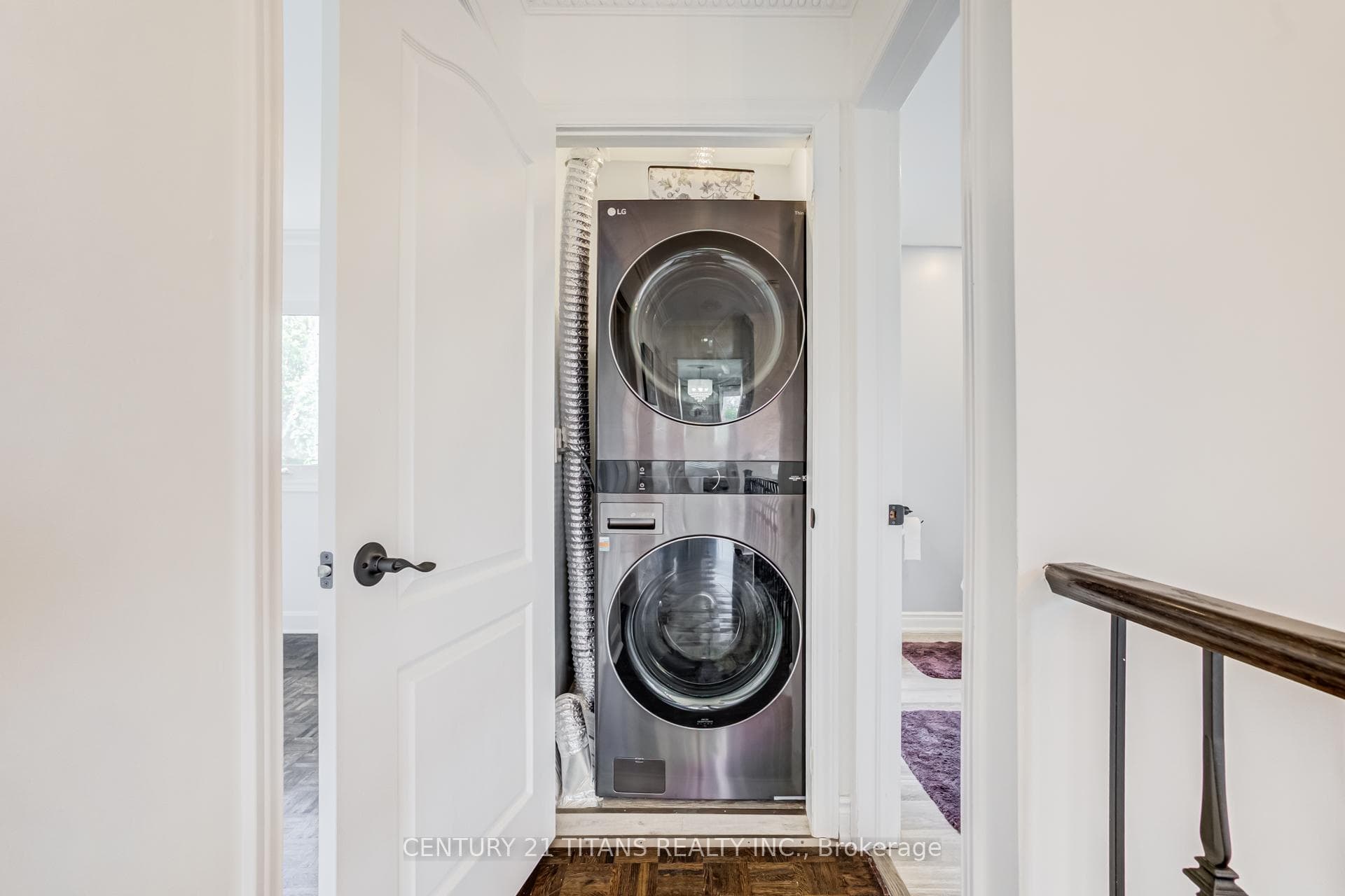6 Blossom Court — property photo