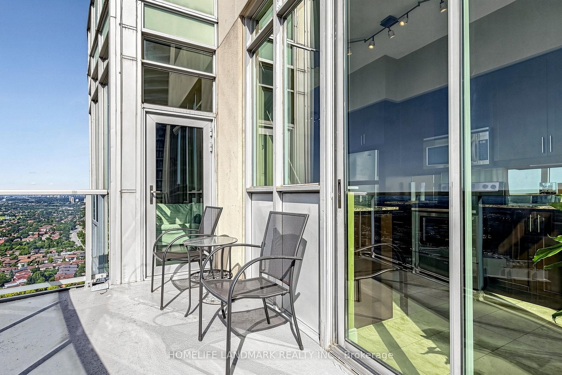 3508- 80 Absolute Avenue — property photo