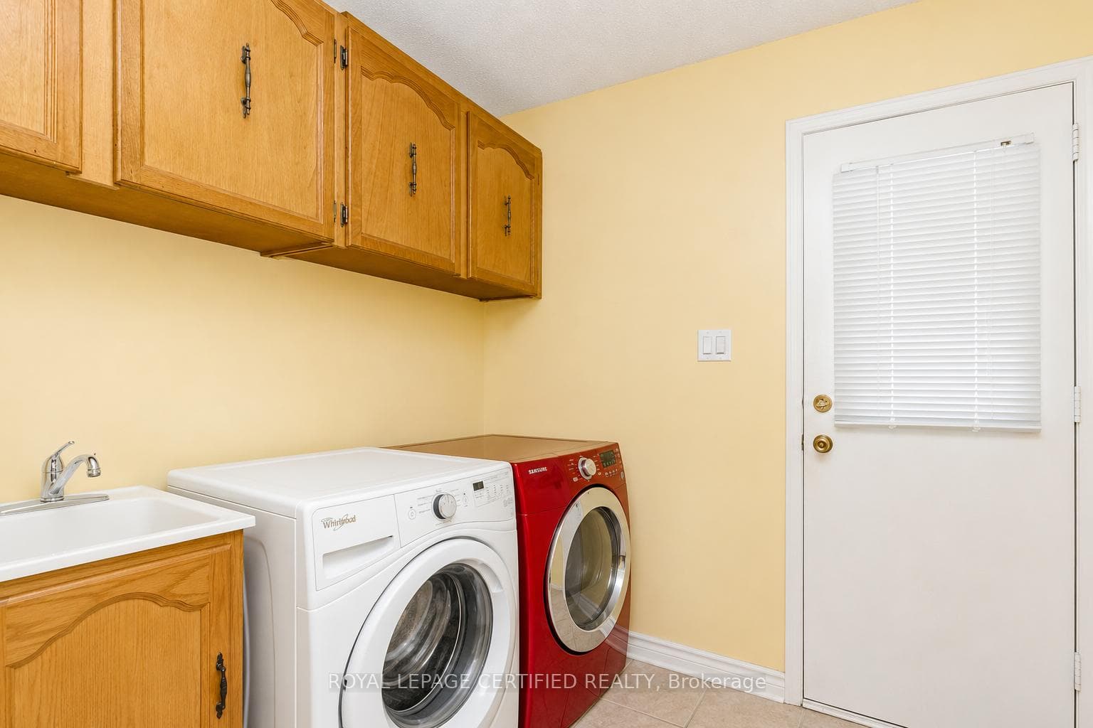 11 Pearson Road — property photo
