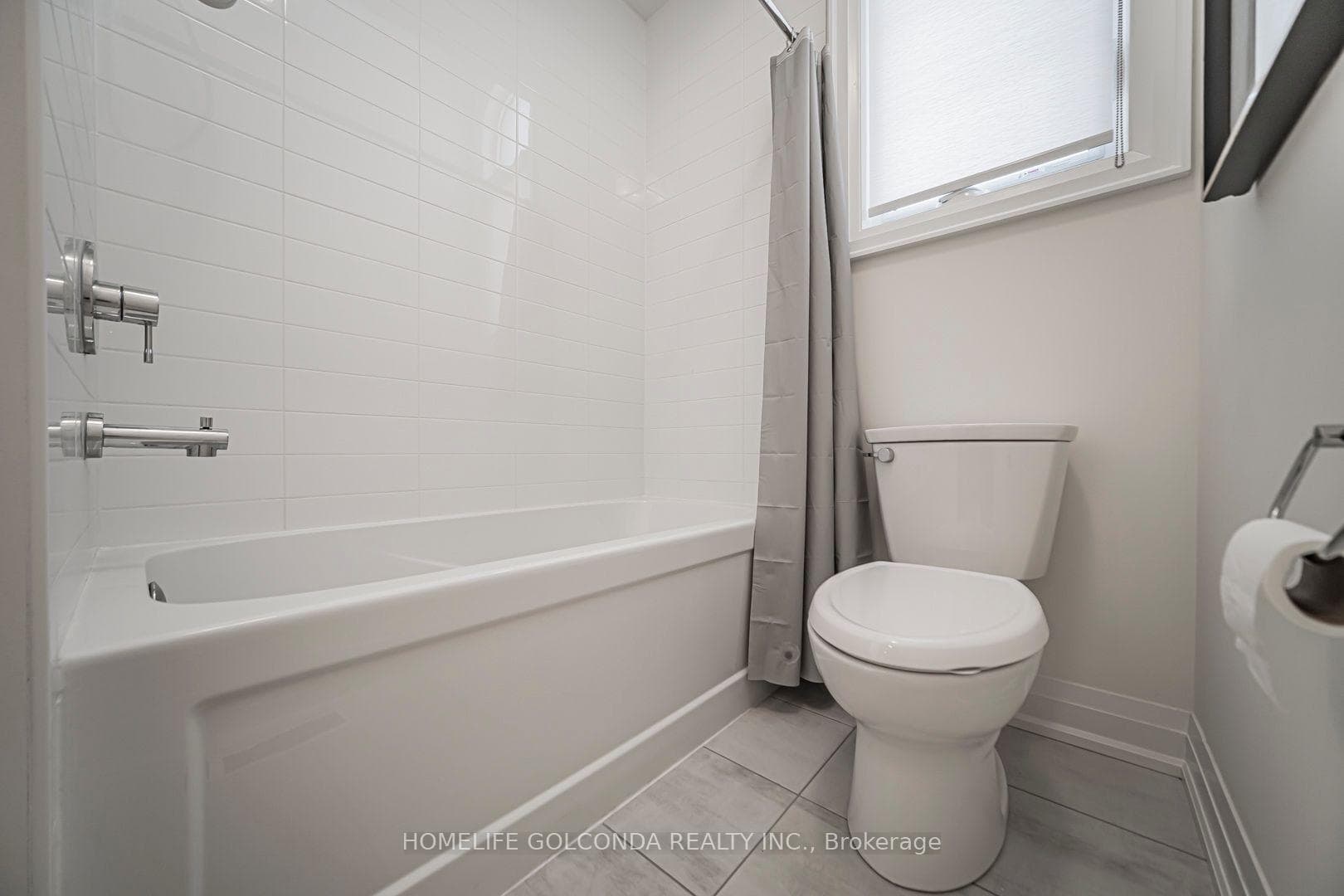 2 Silvermills Lane — property photo