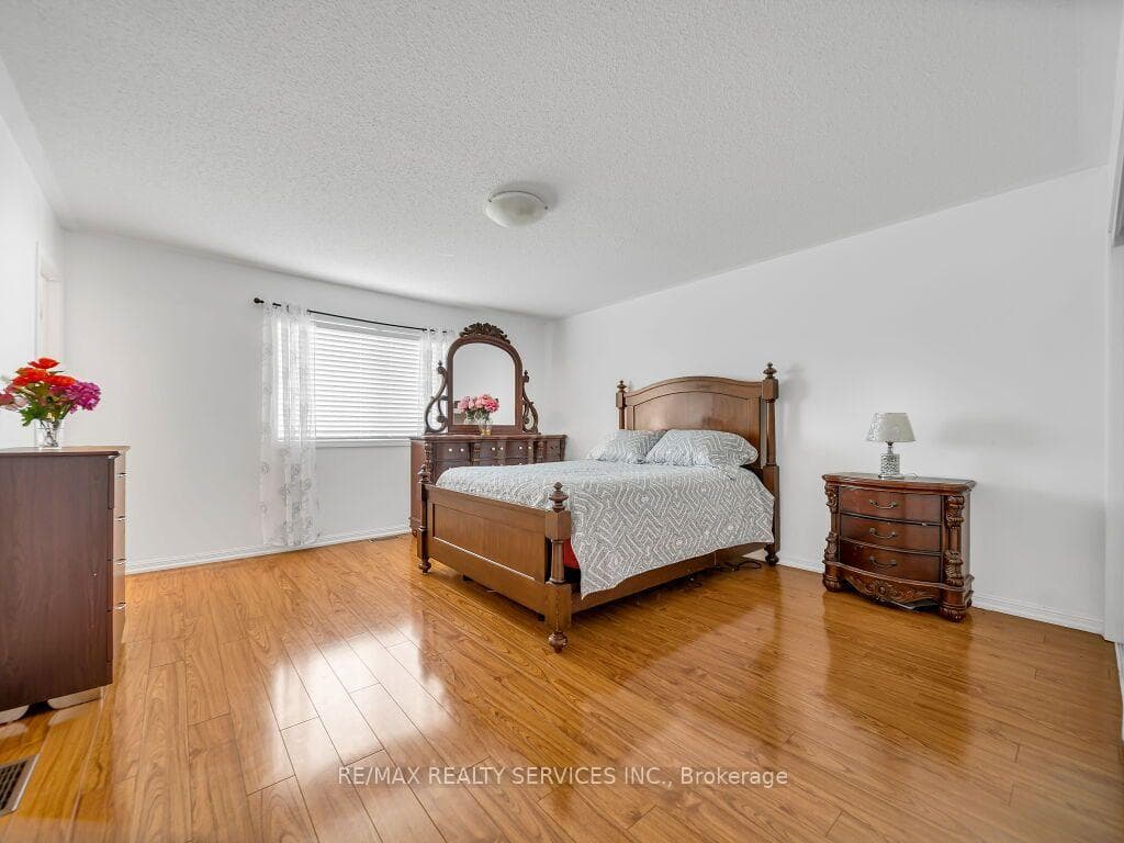 7 Olivett Lane — property photo