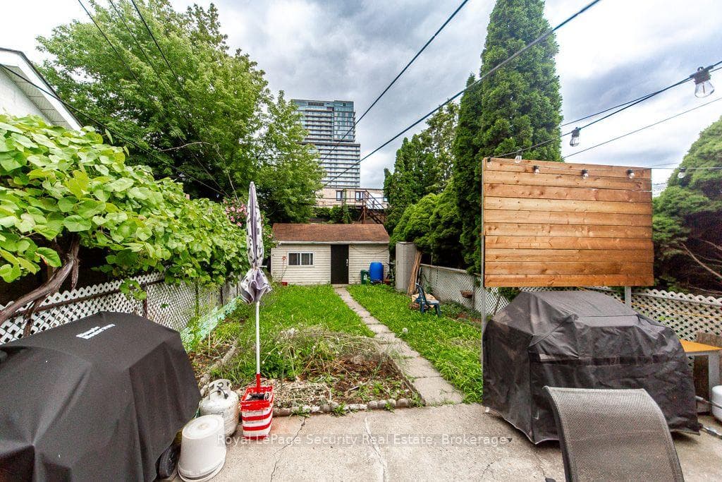 77 Brandon Avenue — property photo