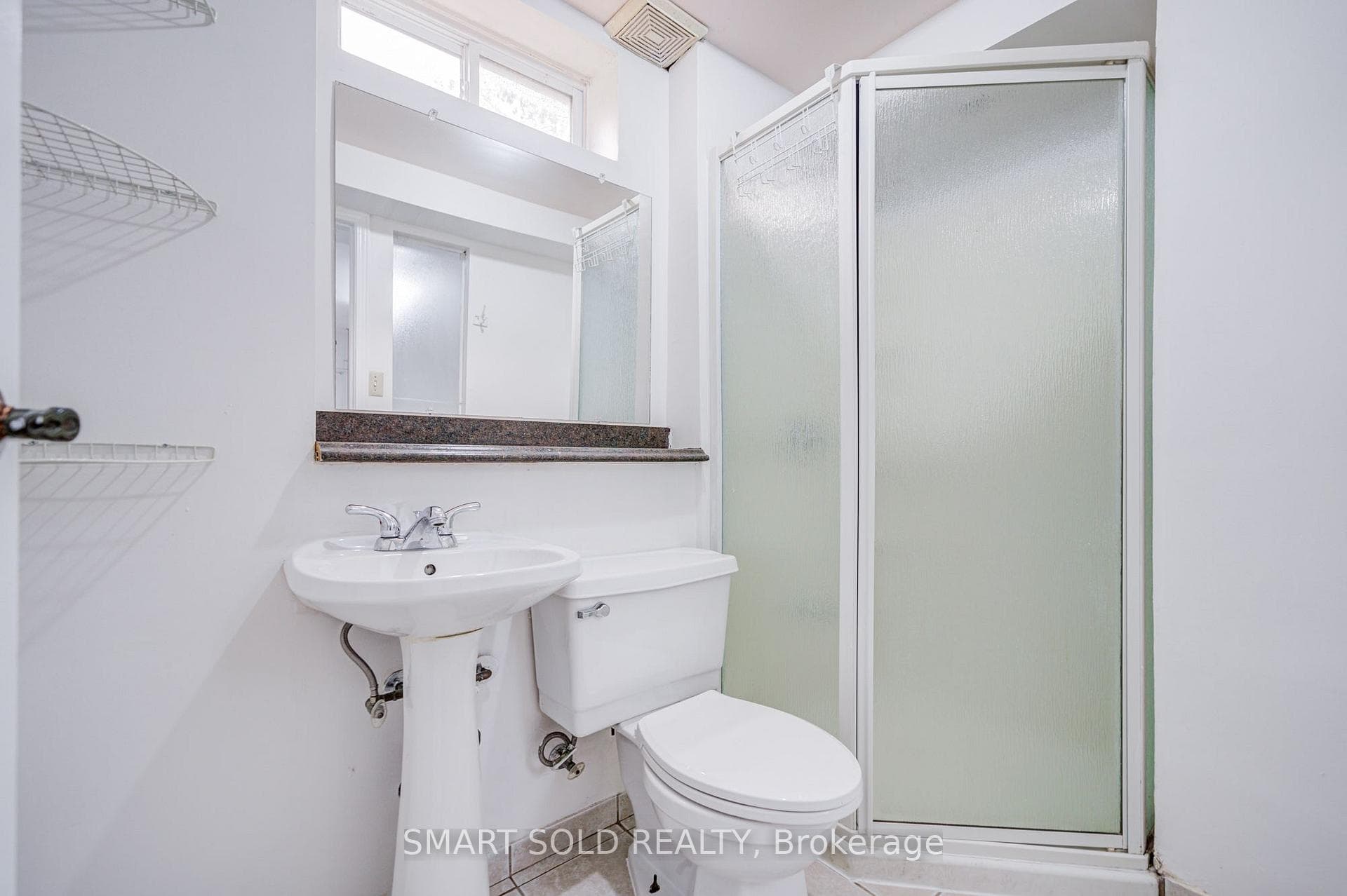 837 Queensbridge Drive — property photo