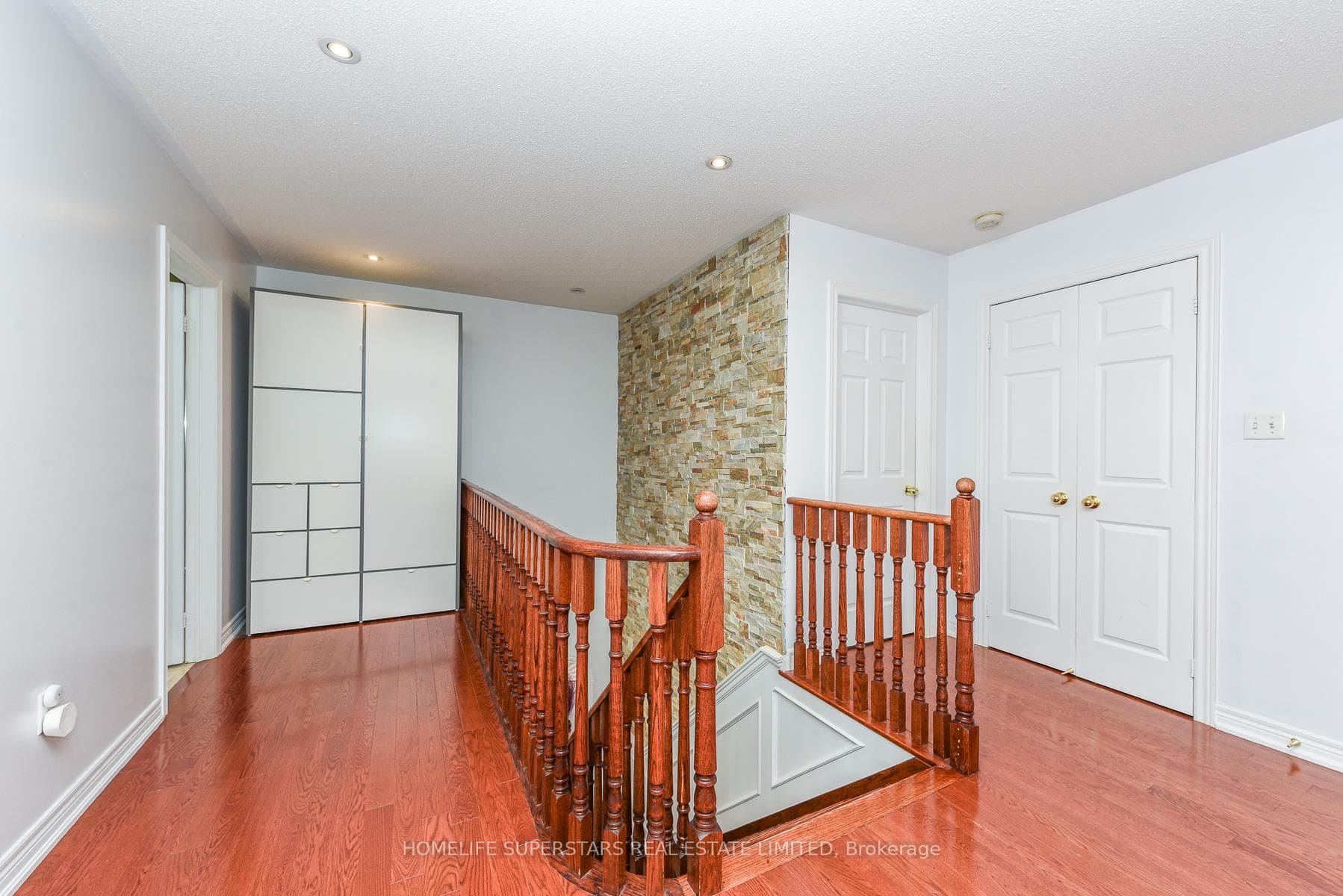 36 Lucky Lane — property photo
