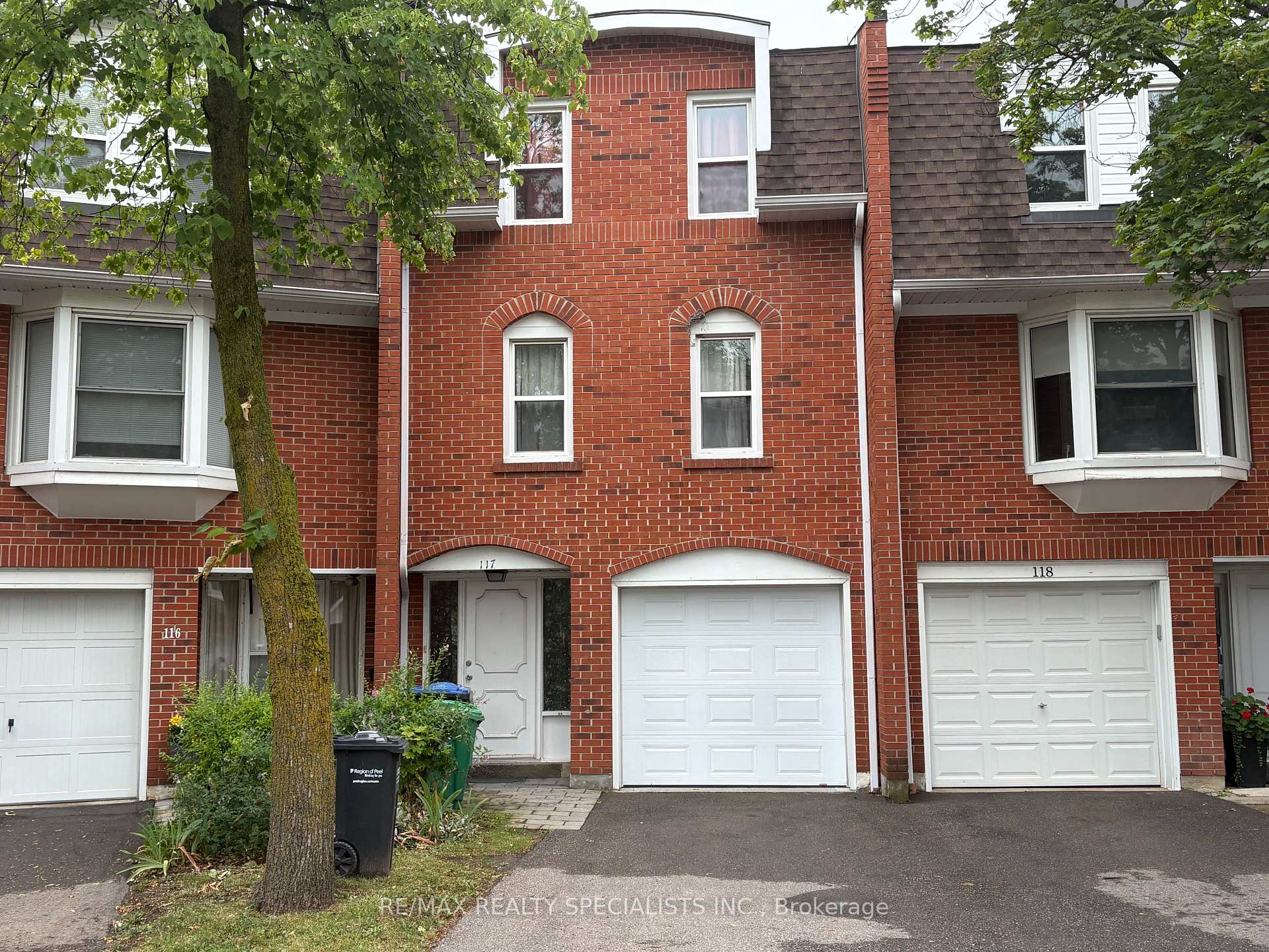 117- 333 Meadows Boulevard — property photo