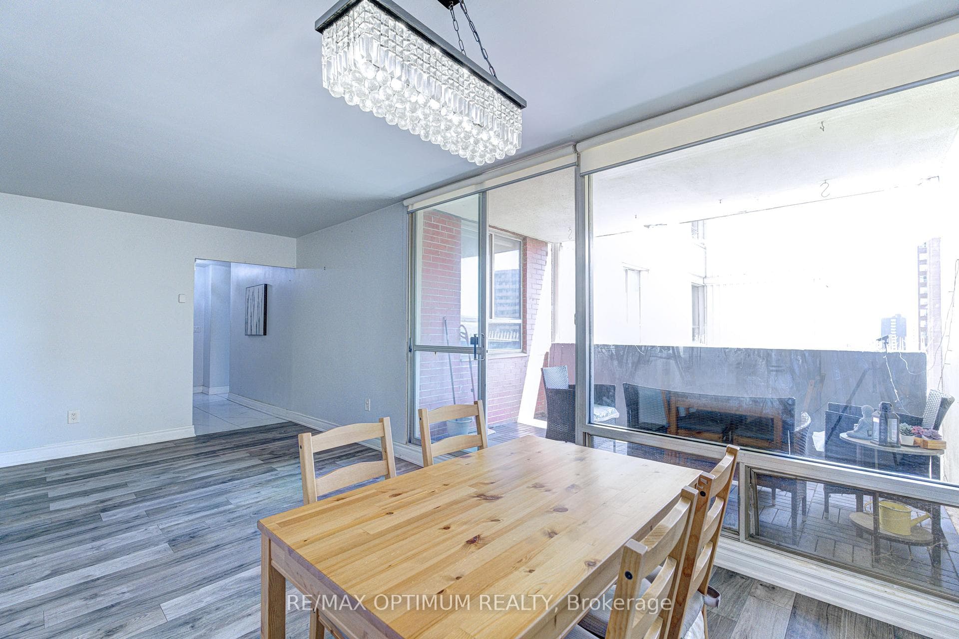 2110- 5 Massey Square — property photo