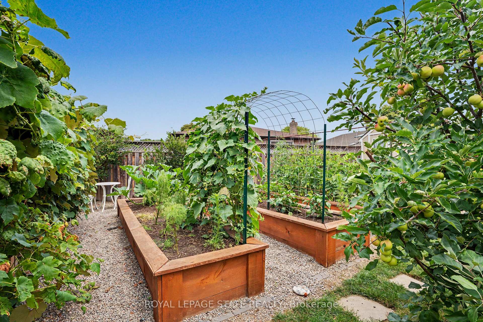 103 Glenashton Drive — property photo