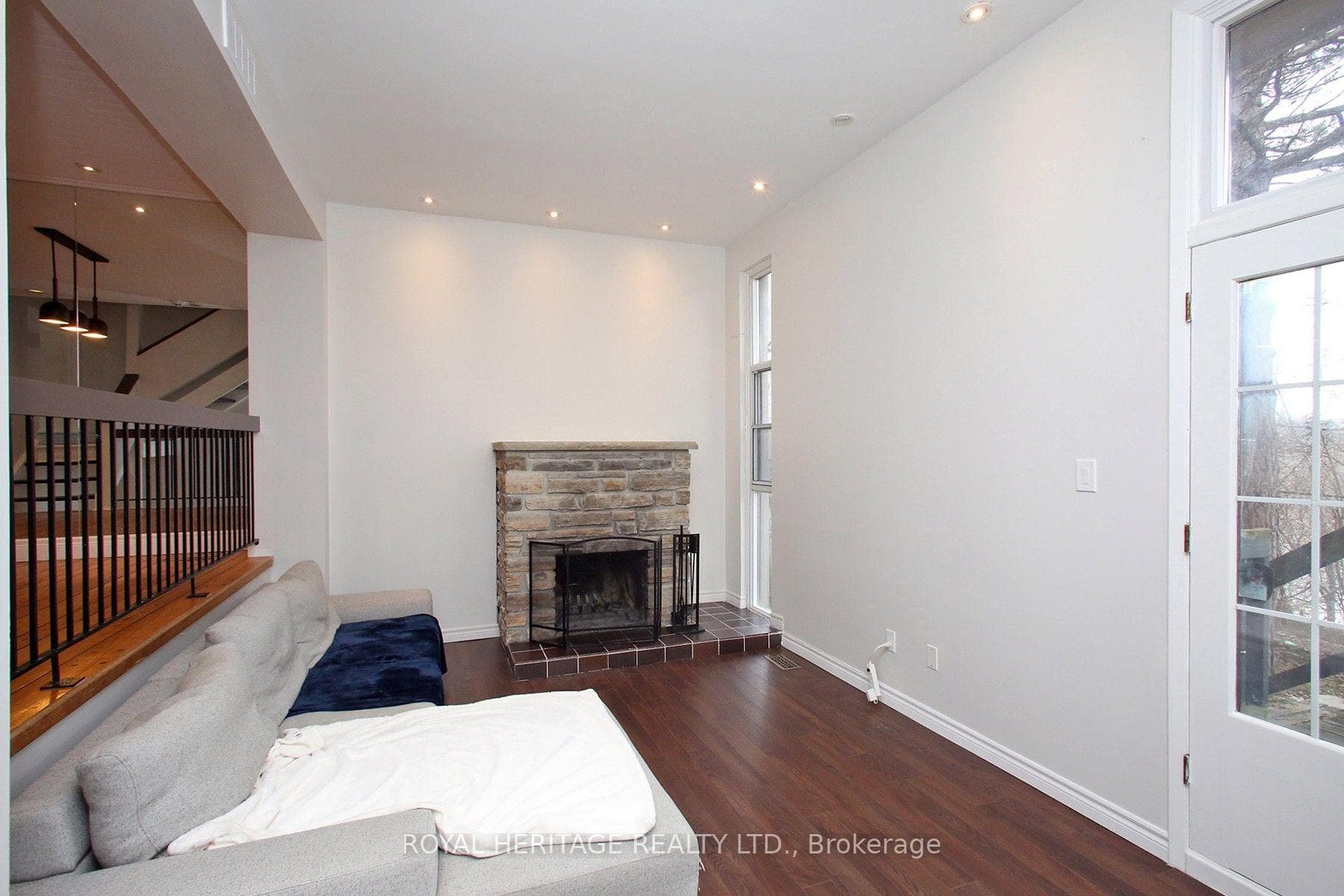 6- 24 Reid Drive — property photo