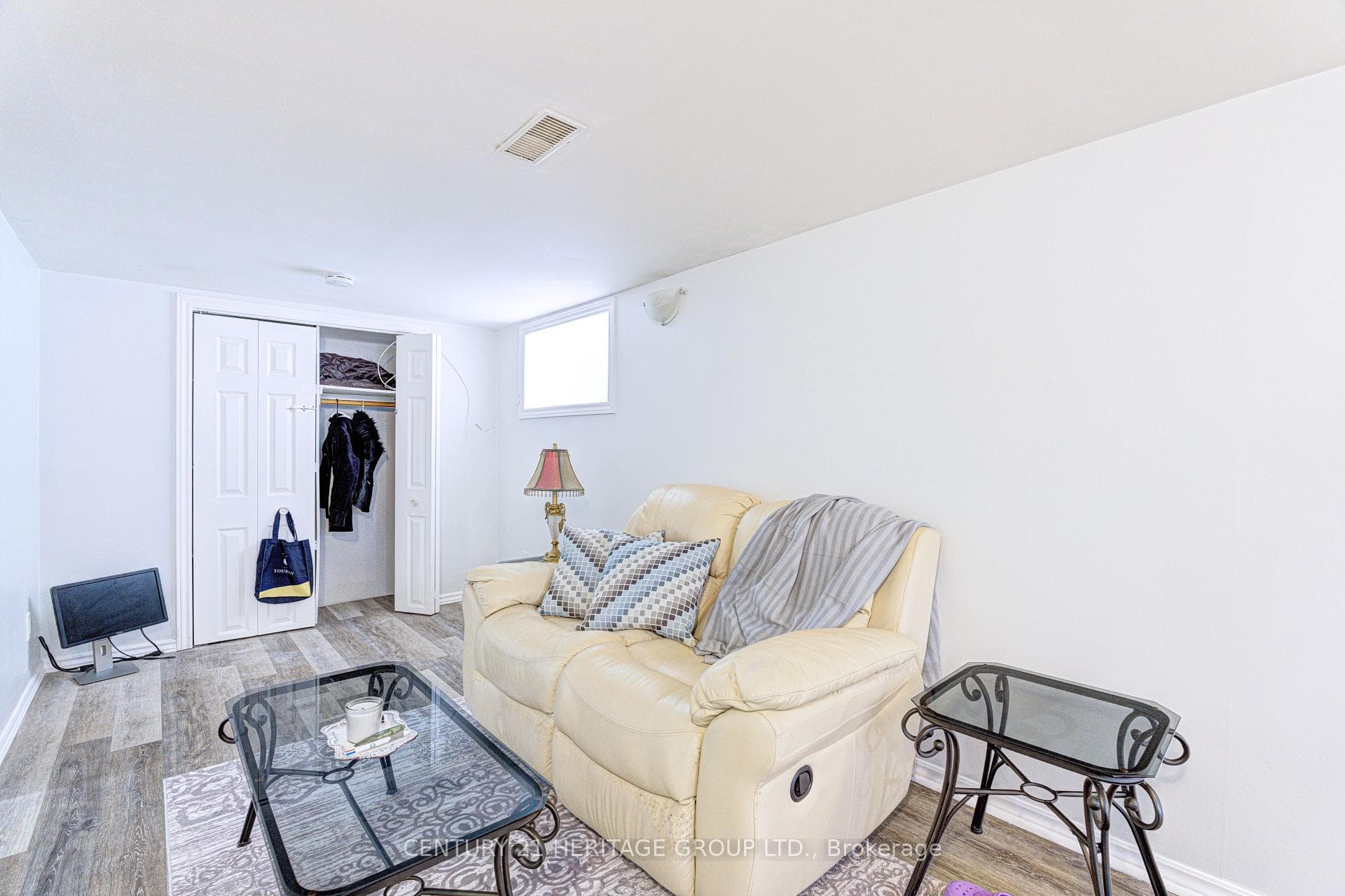 243 Gibson Avenue — property photo