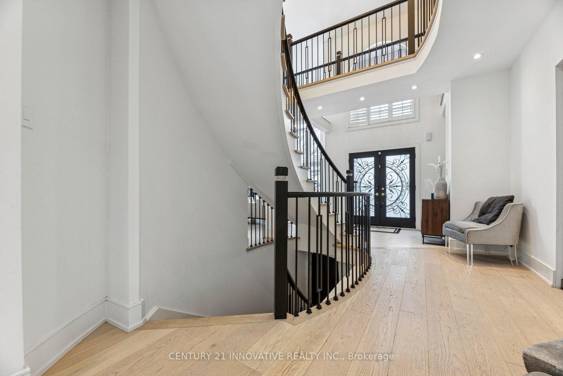 6 Devonridge Crescent — property photo