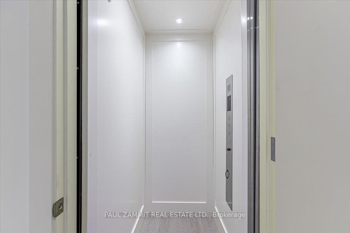 14 Rothsay Road — property photo