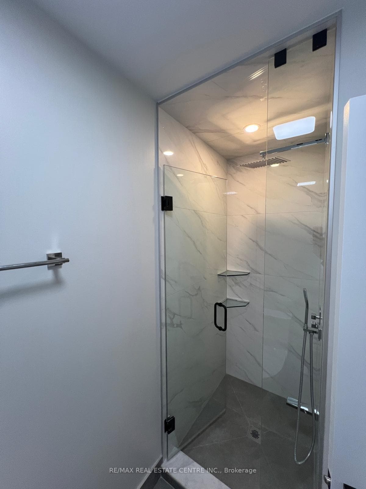255 Gamma Street — property photo