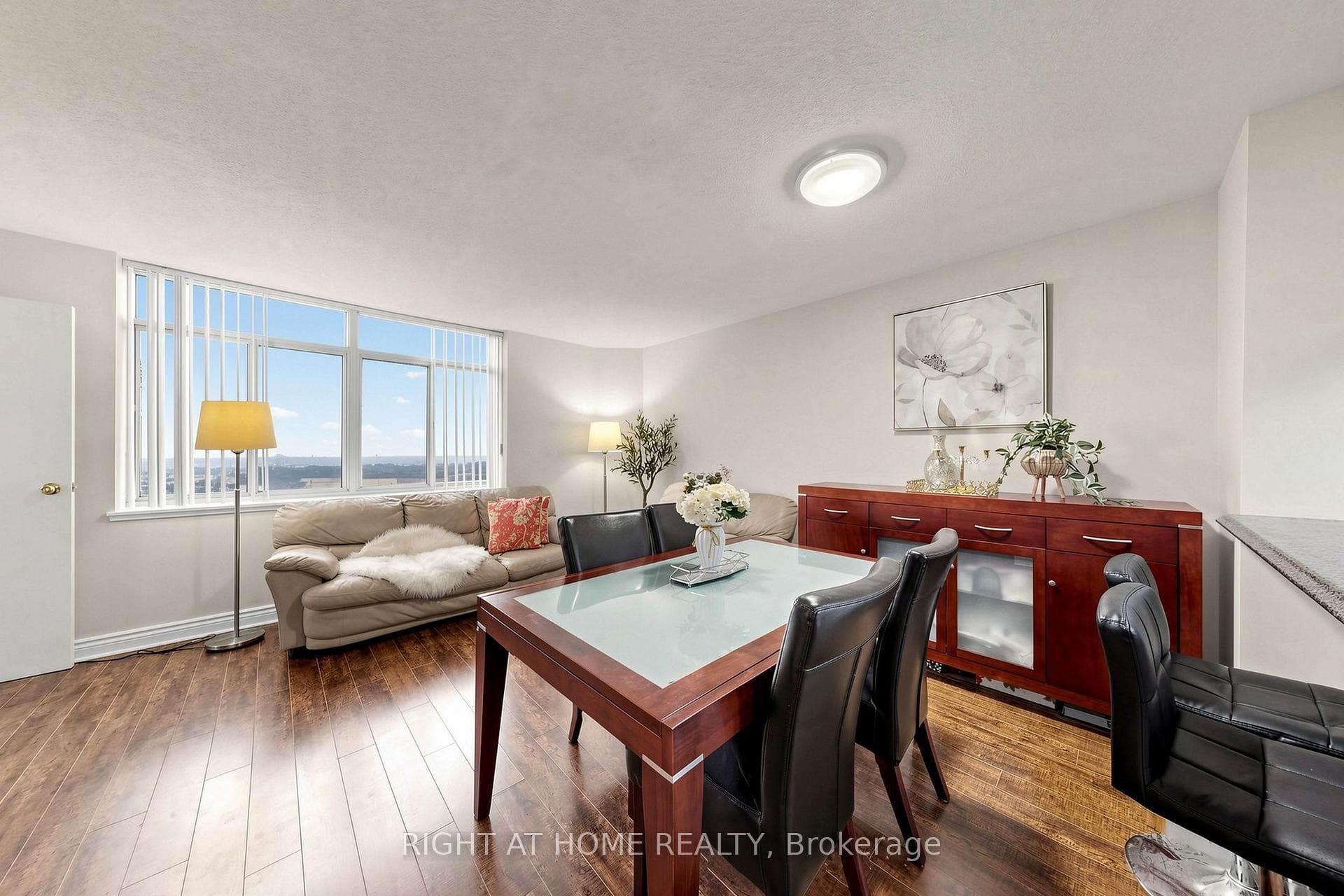 PH9- 300 Webb Drive — property photo