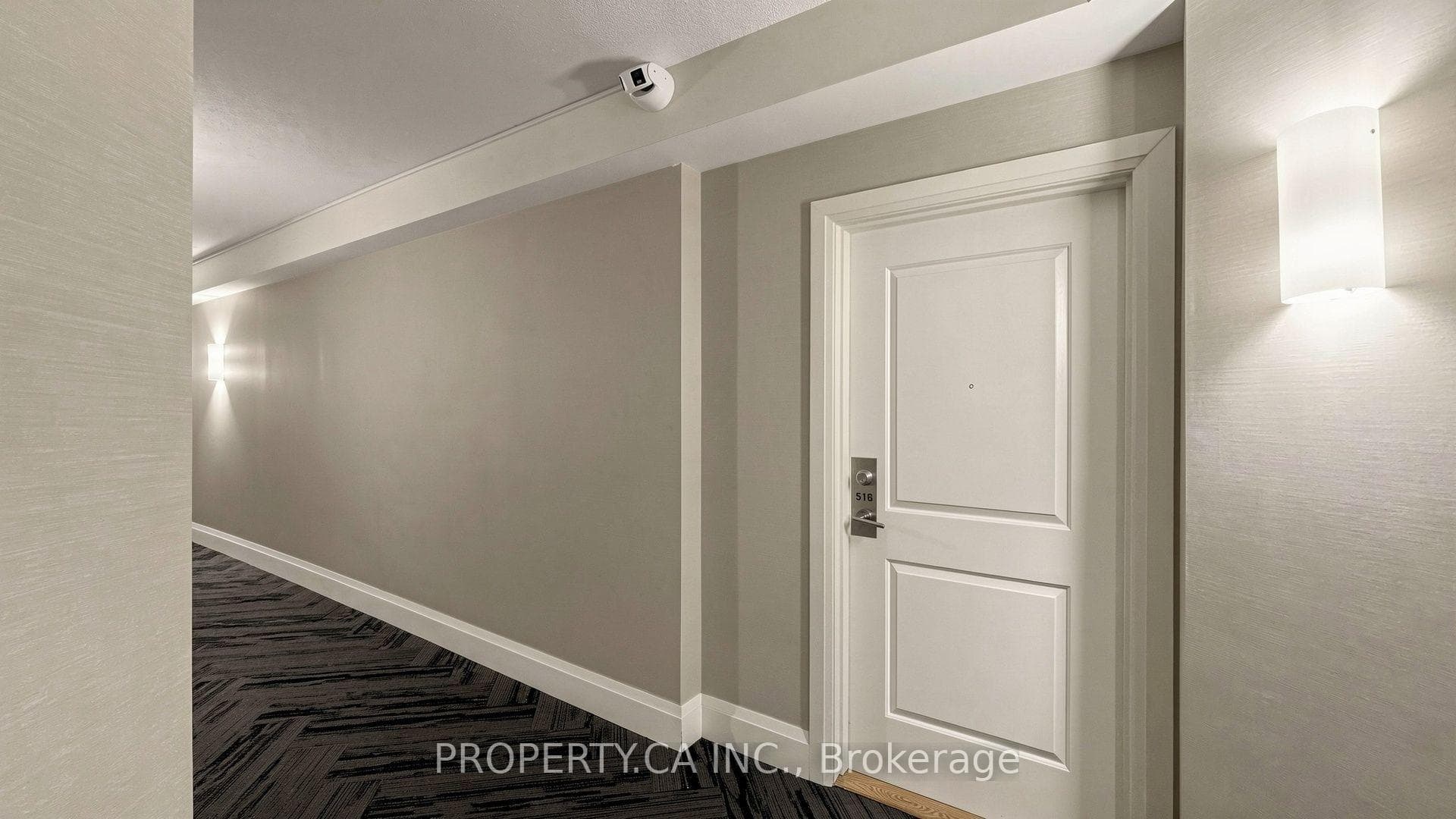 516- 24 Woodstream Boulevard — property photo