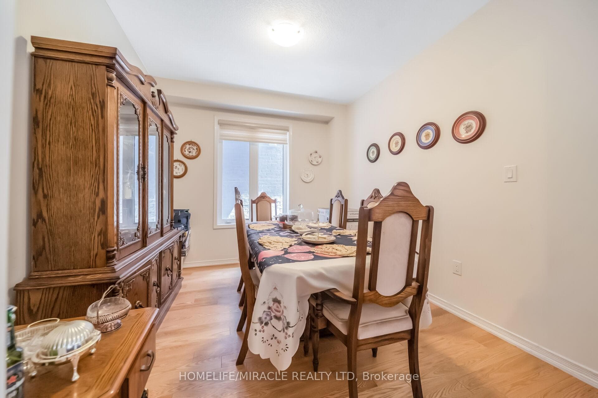 14 Abercrombie Crescent — property photo