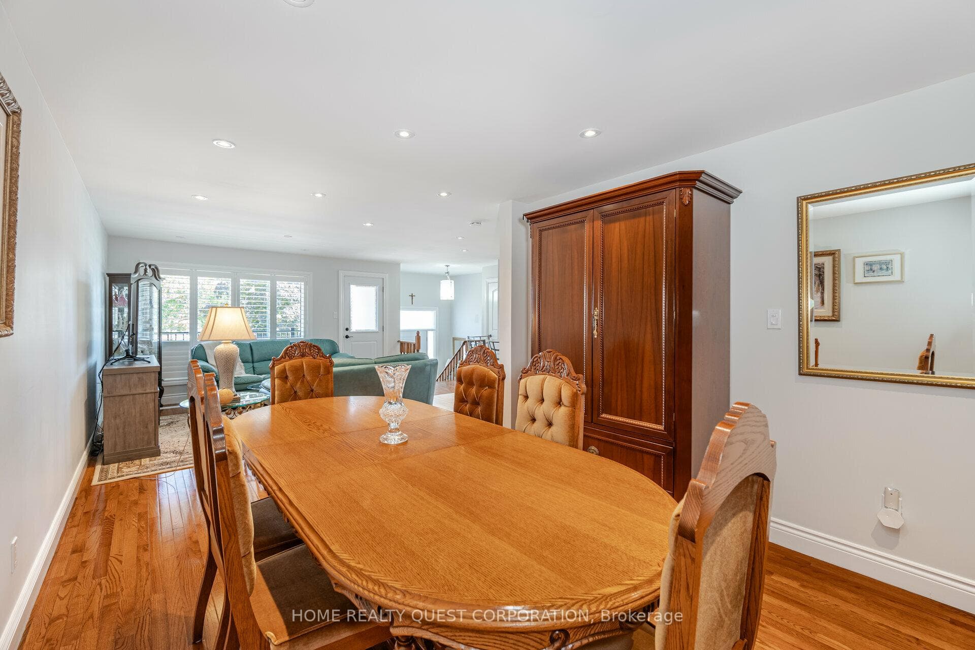 4190 Bishopstoke Lane — property photo