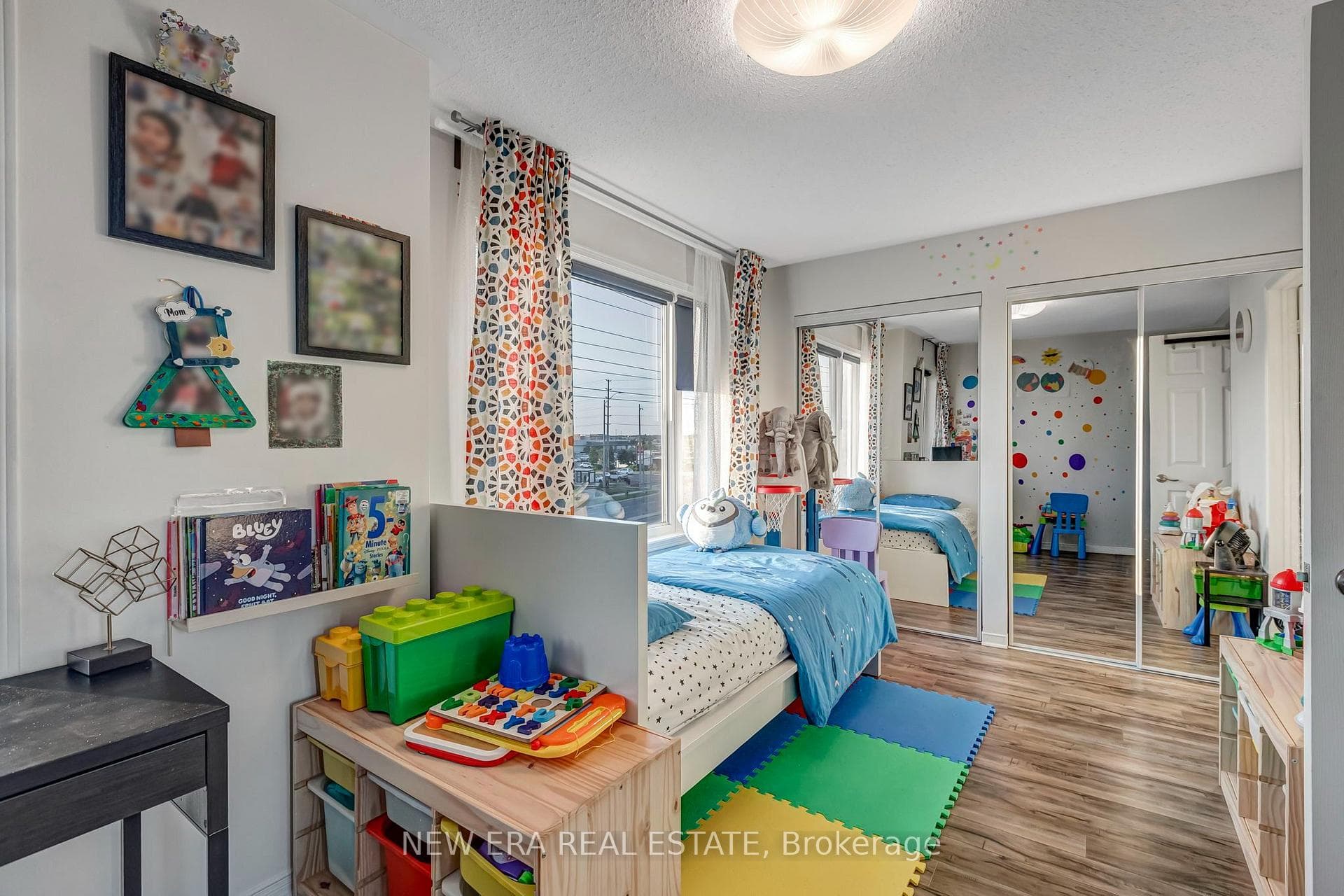 60- 3056 Eglinton Avenue — property photo