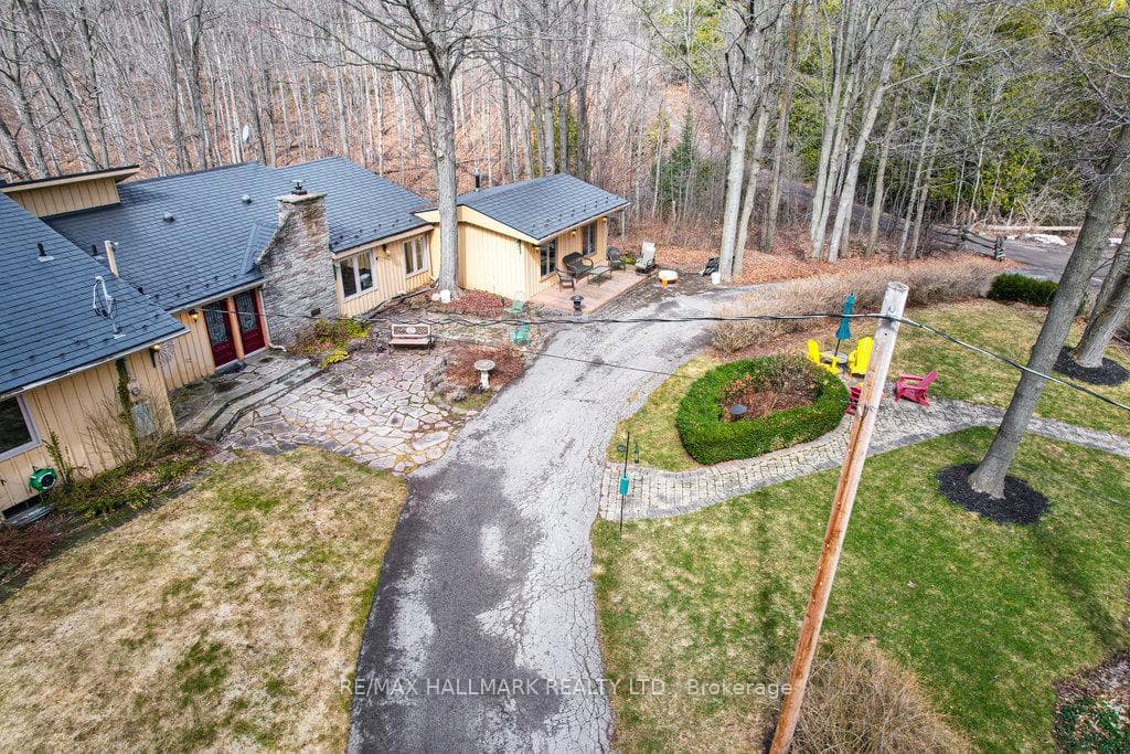 14728 Heritage Road — property photo