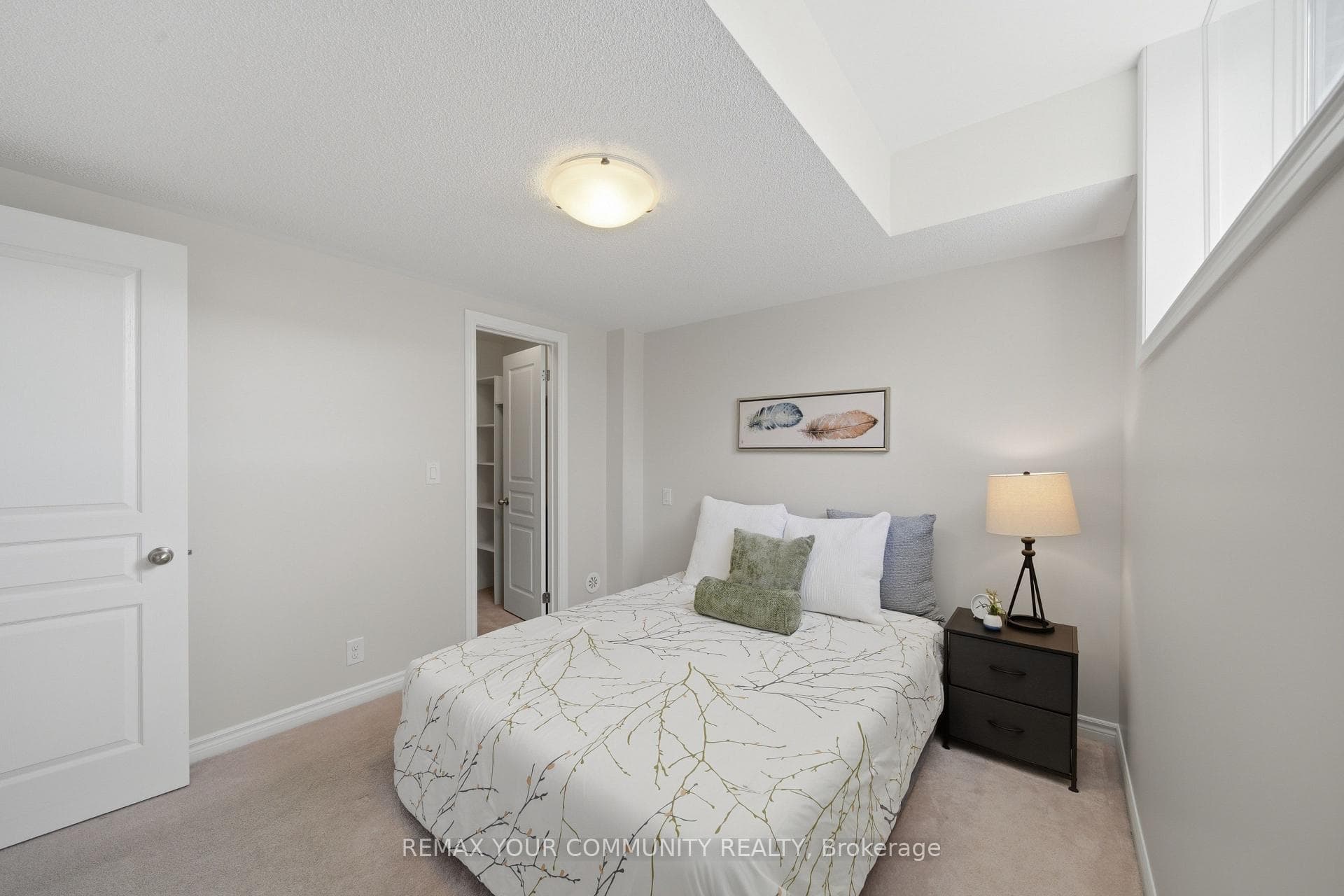 2- 90 Caledonia Park Road — property photo