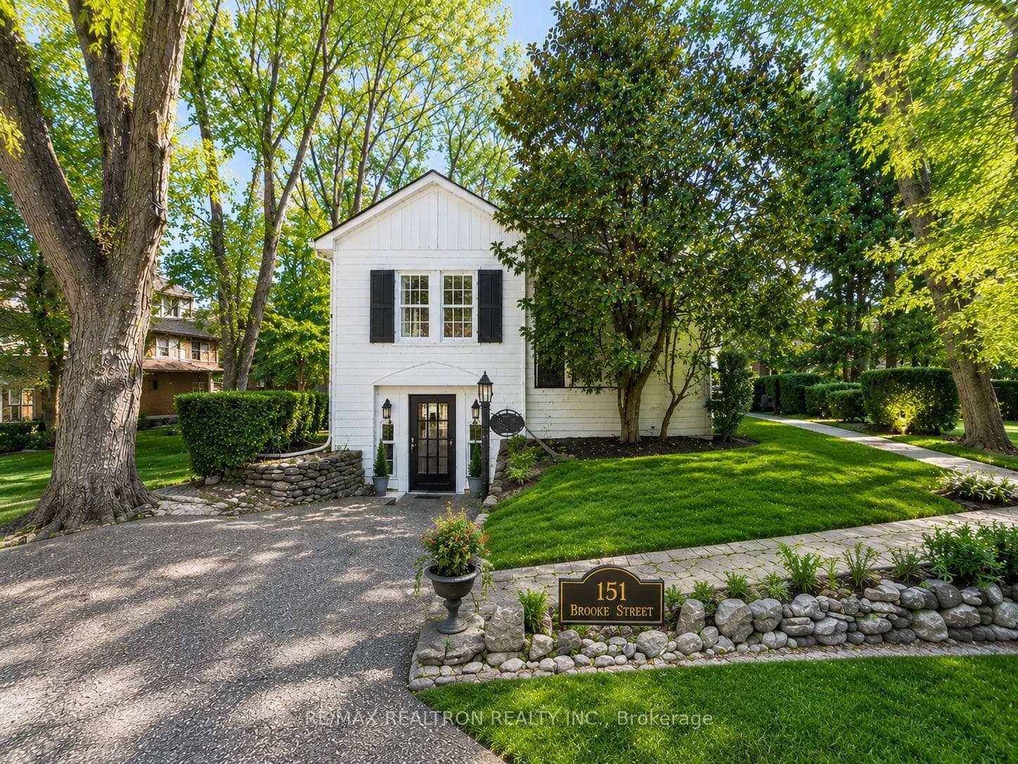 151 Brooke Street — property photo