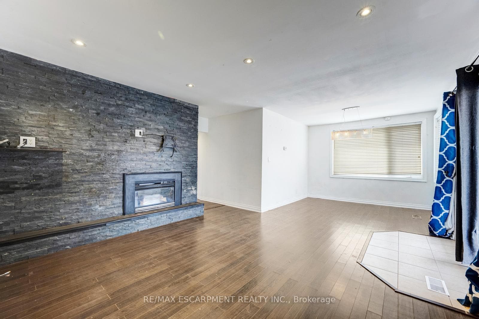 16 Woodward Avenue — property photo