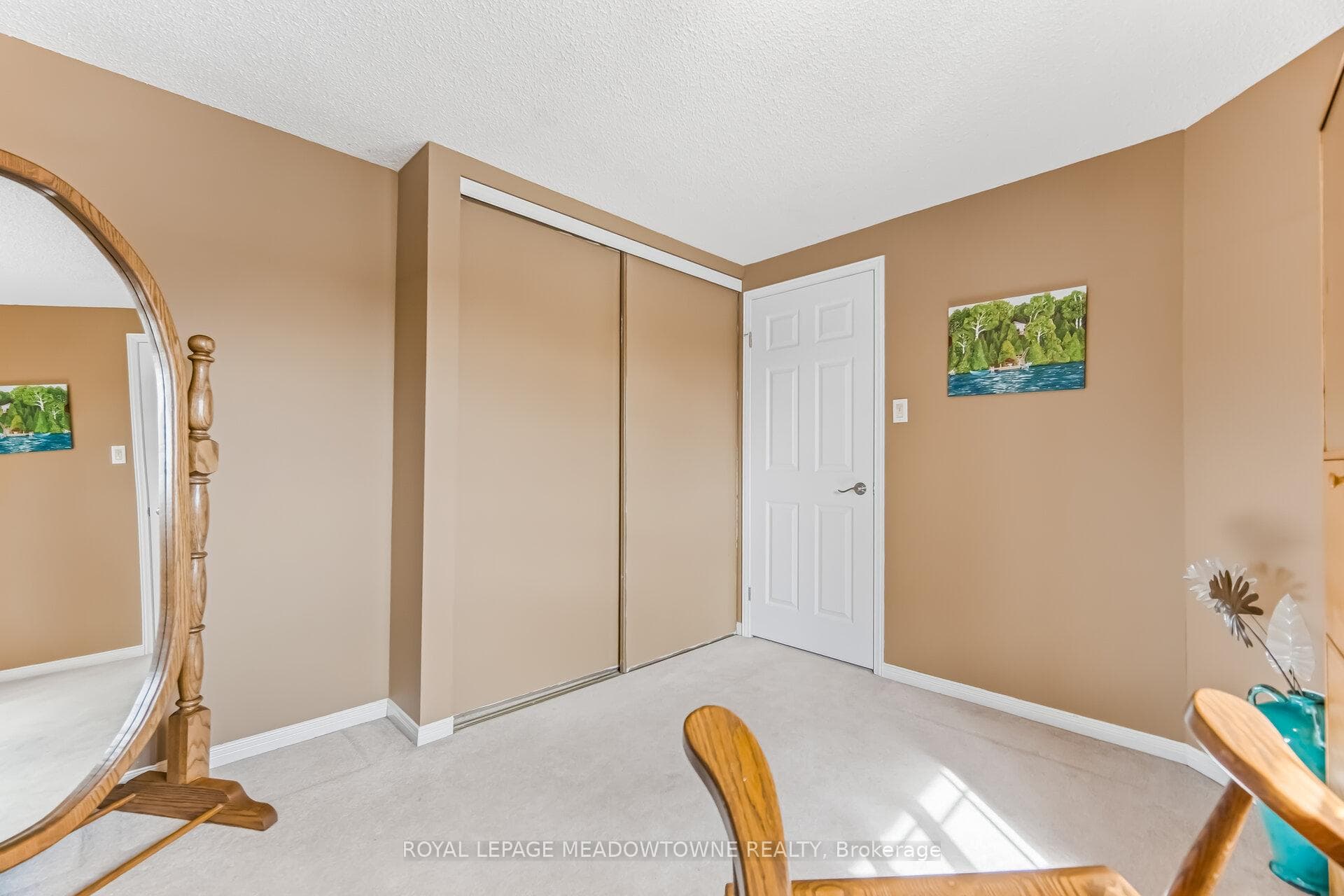 38 Mckillop Court — property photo