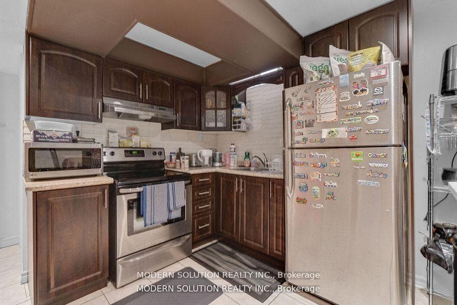 552 Wildgrass Road — property photo