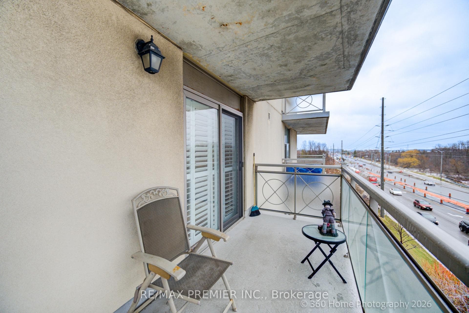 311- 2500 Rutherford Road — property photo