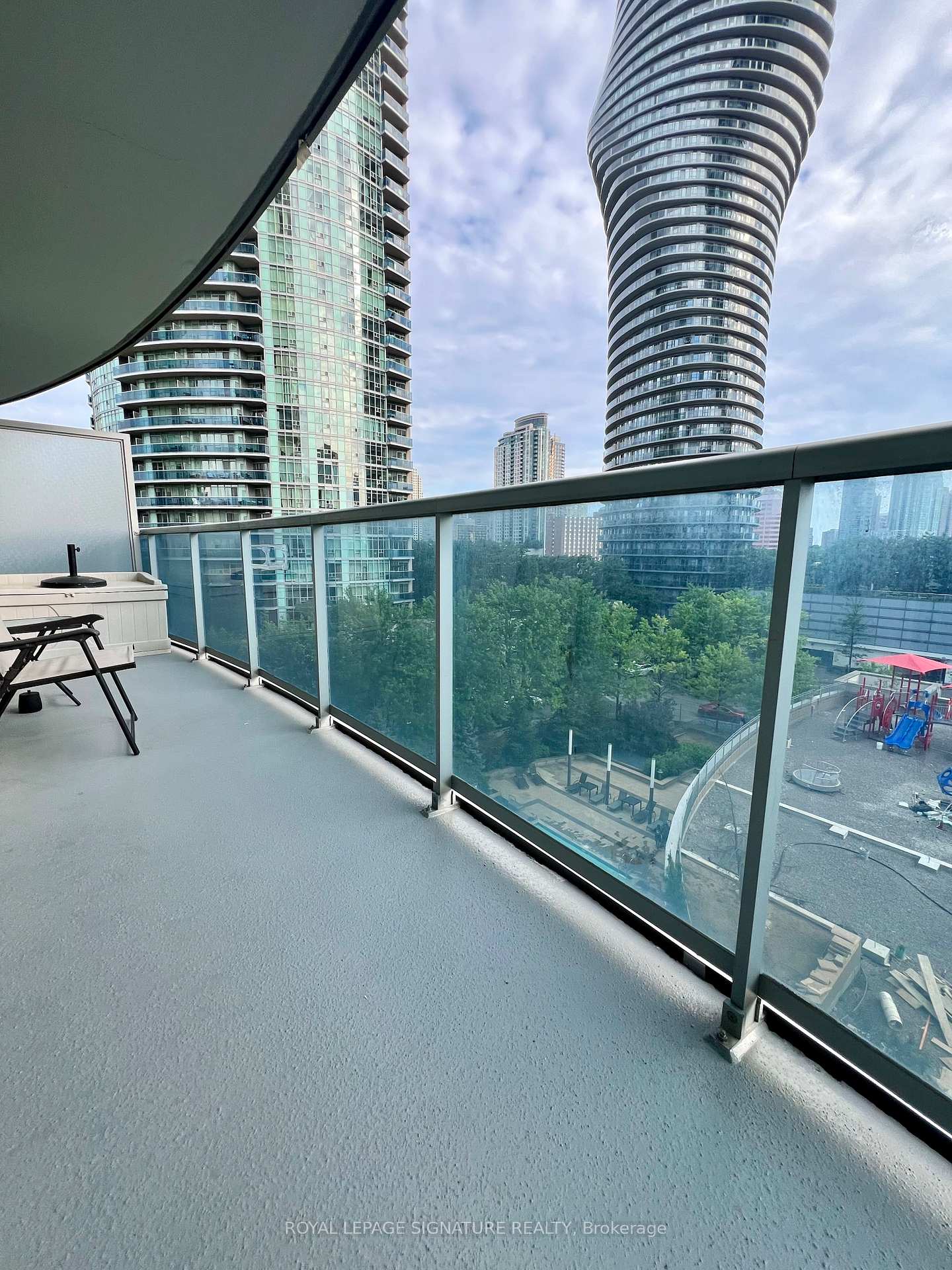 607- 80 Absolute Avenue — property photo