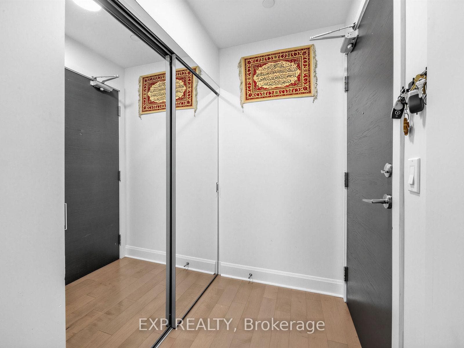 1910- 33 Shore Breeze Drive — property photo