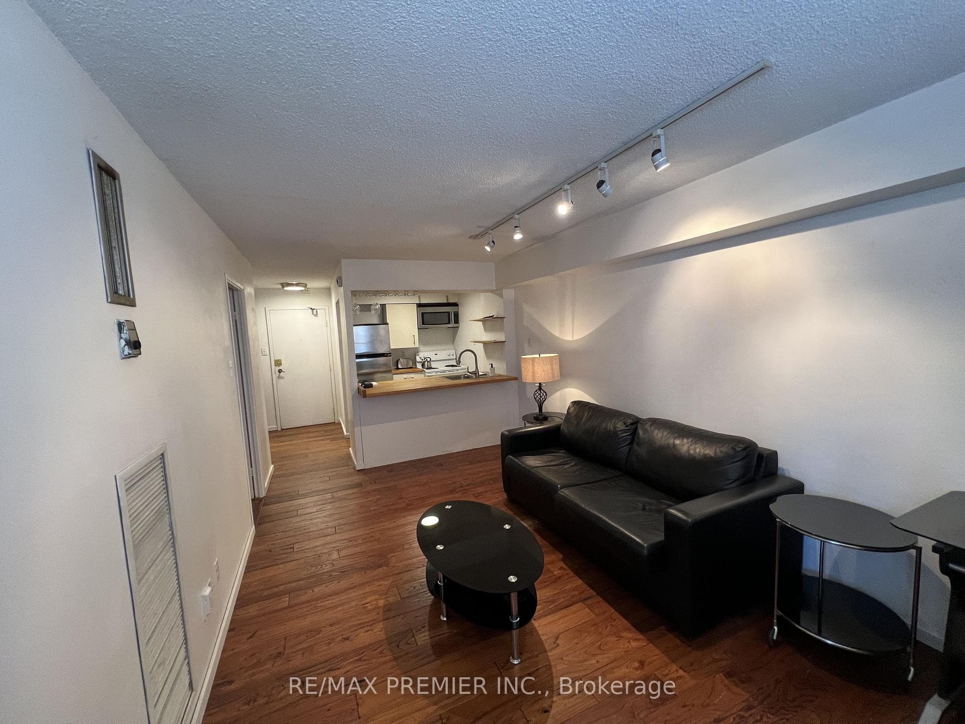 718- 80 St Patrick Street — property photo