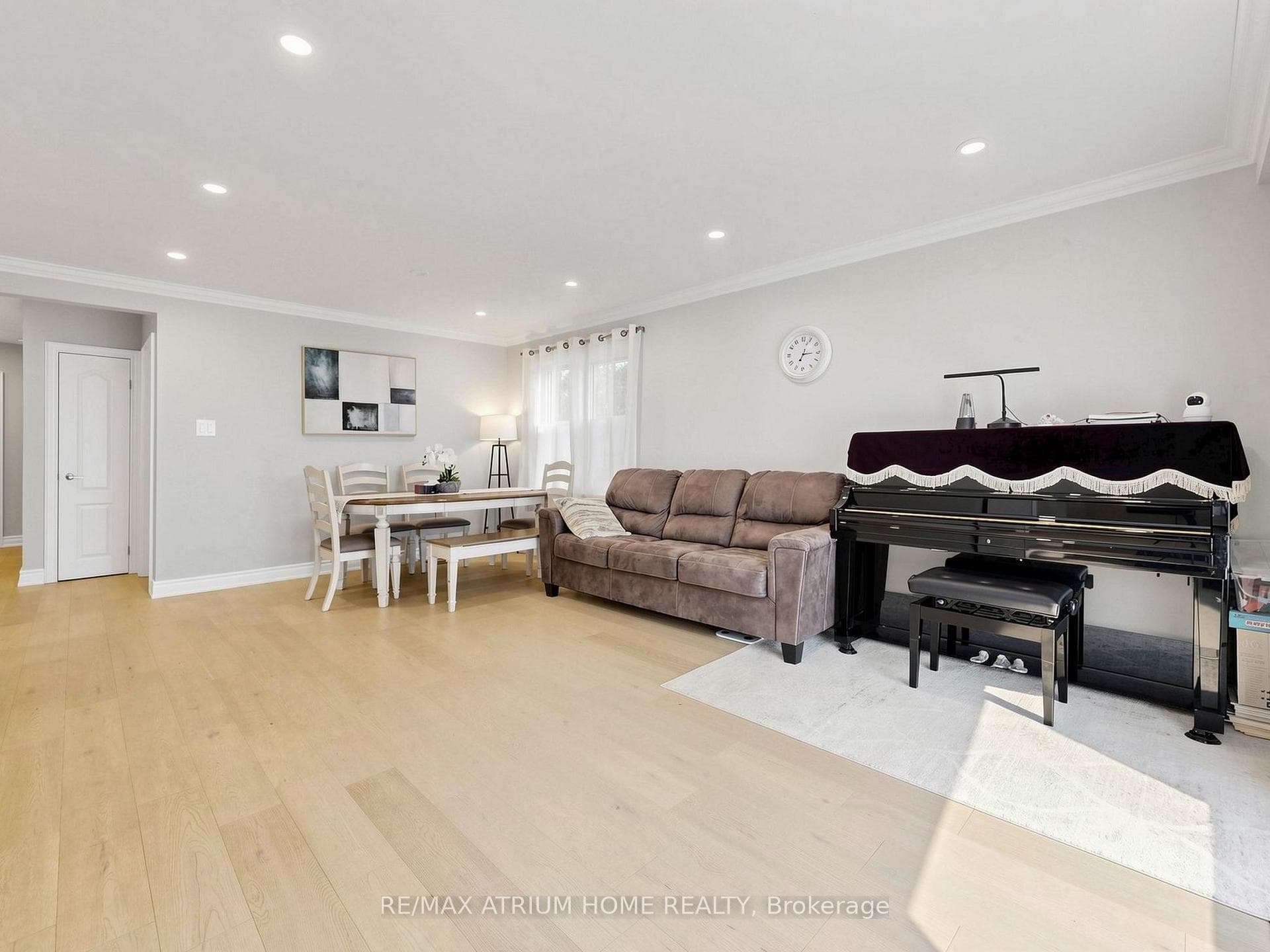 606 Parkside Drive — property photo