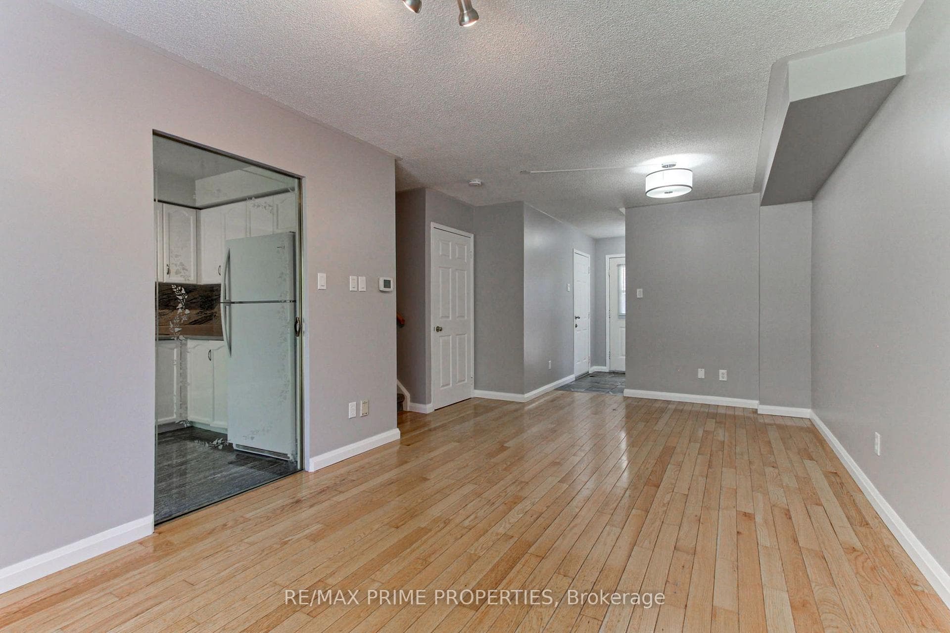 85 Lyfytt Crescent — property photo