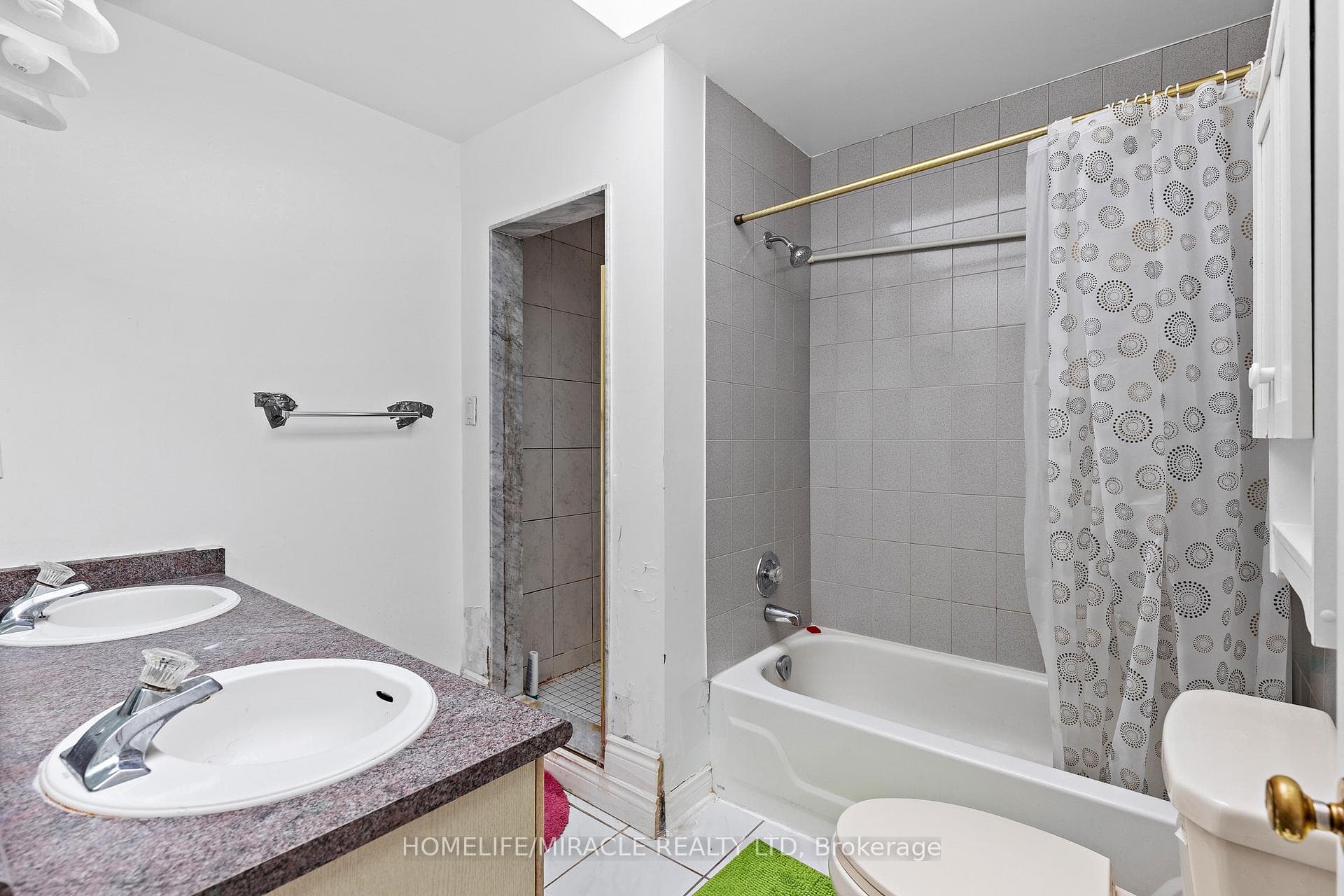33 Torrens Avenue — property photo