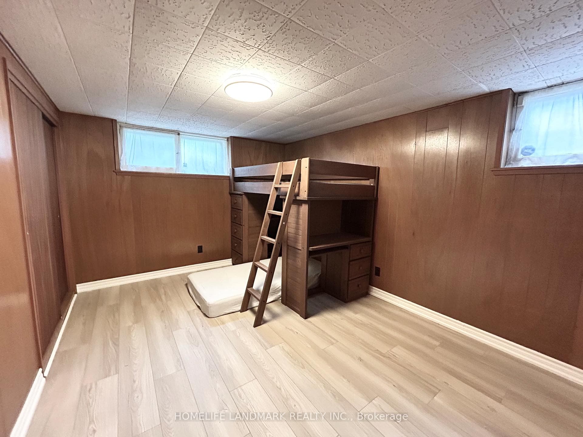 9 Terrington Court — property photo