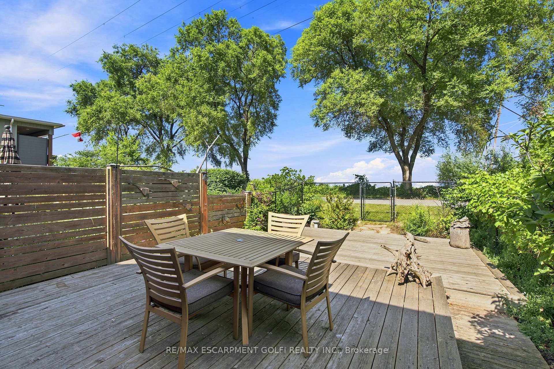 1069 Beach Boulevard — property photo