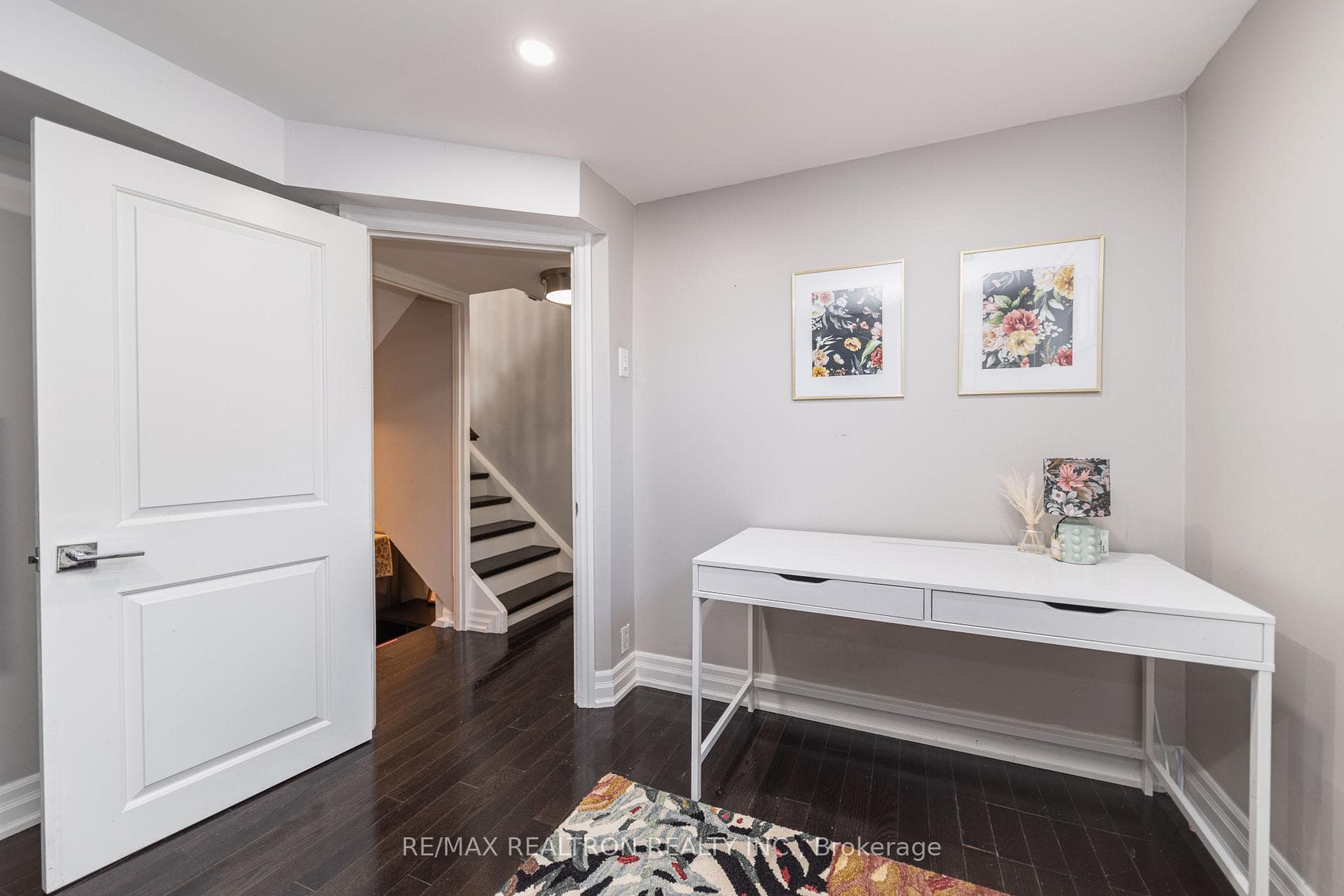 2 Lynedock Crescent — property photo