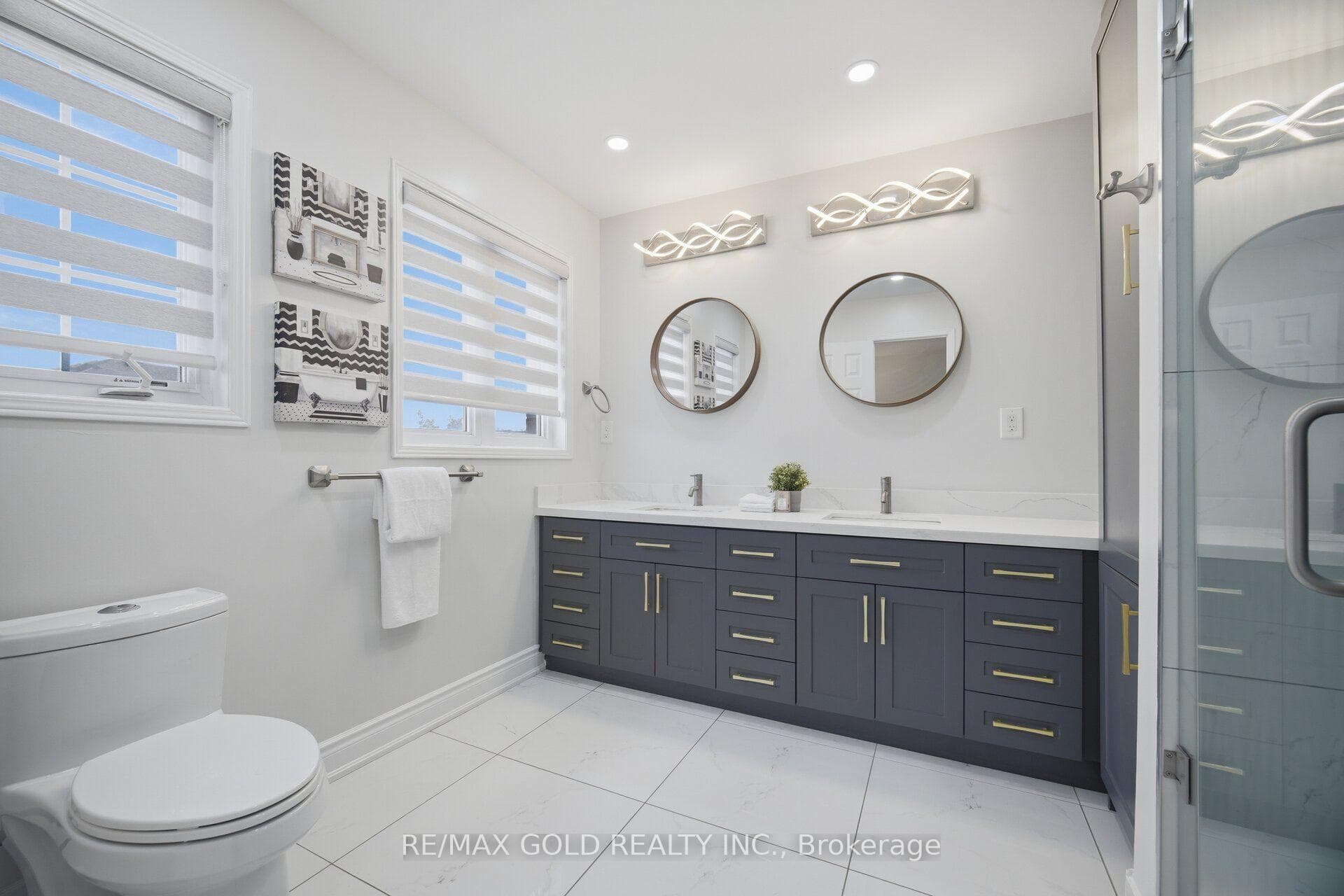 71 LEAGATE Street — property photo