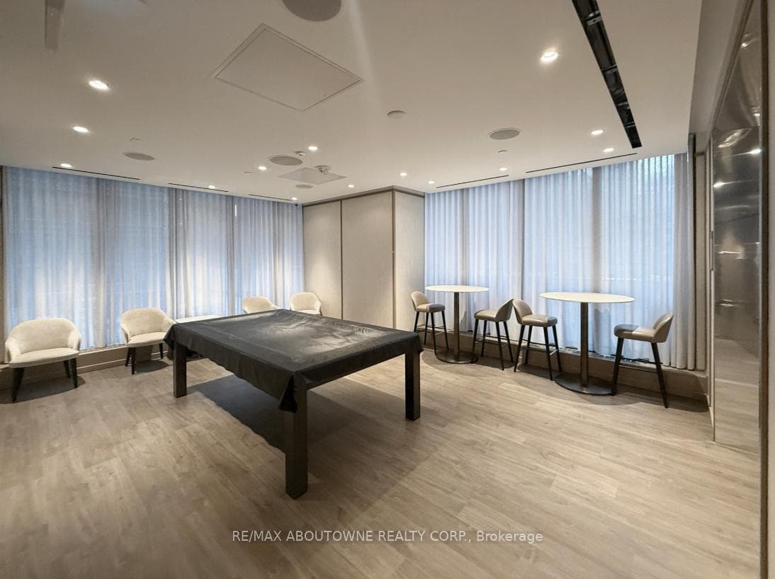 4909- 125 Blue Jays Way — property photo