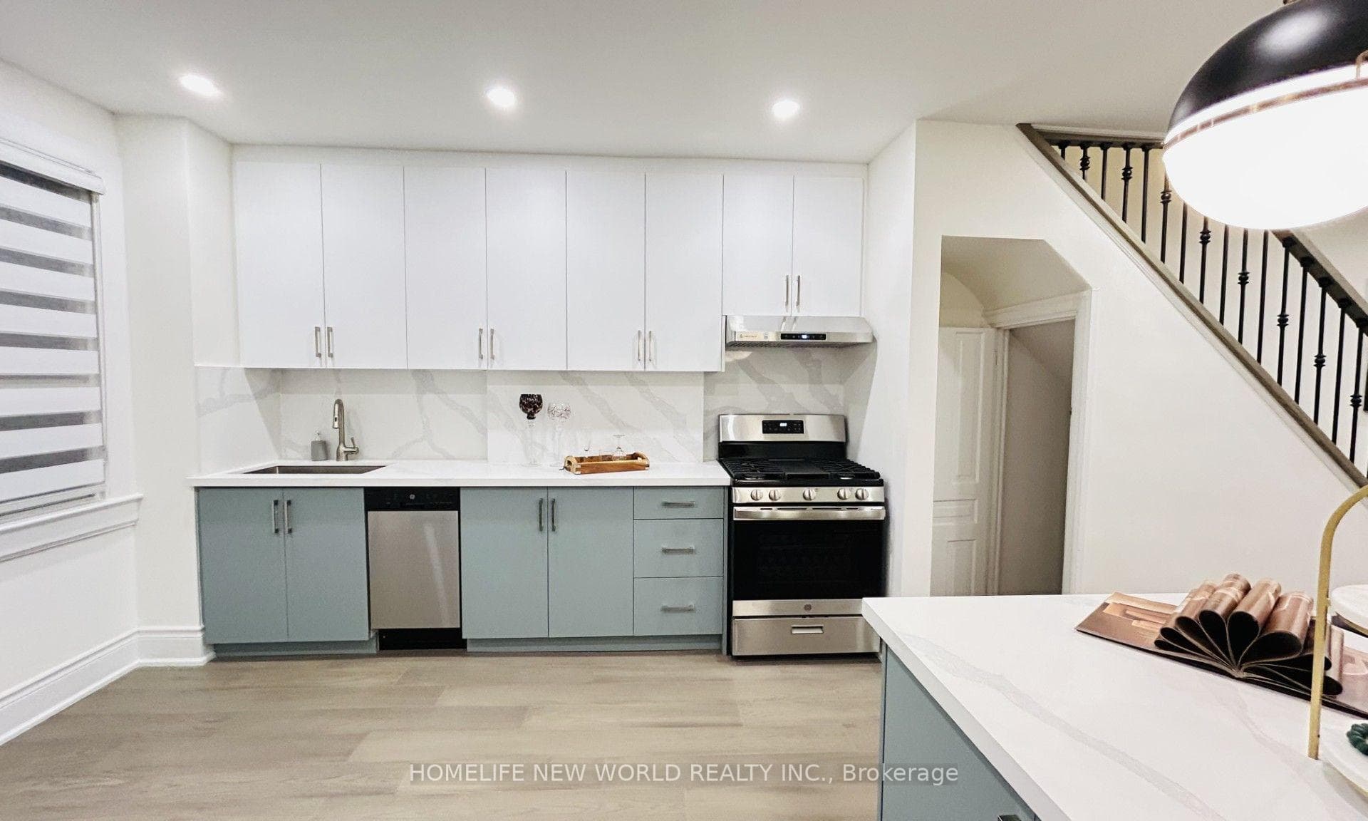 509 Dupont Street — property photo
