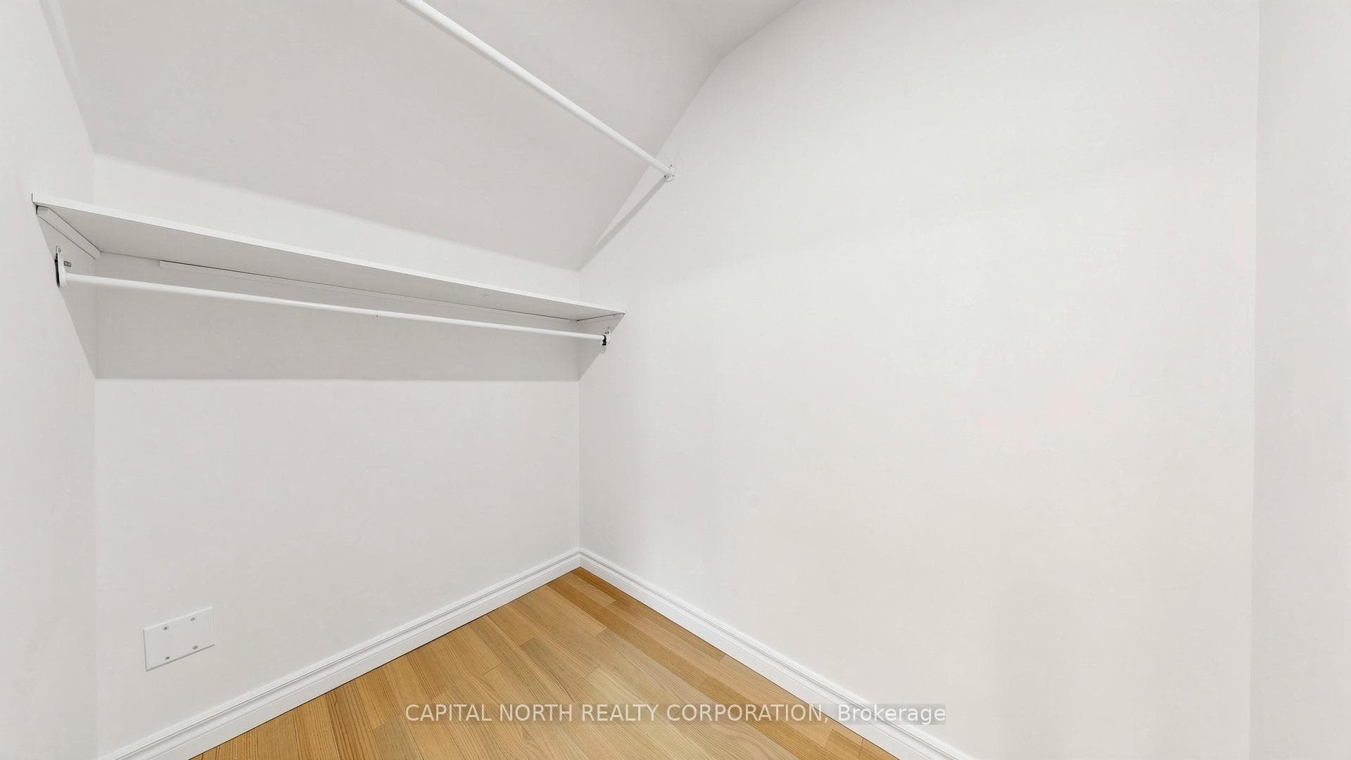 64 Machell Avenue — property photo