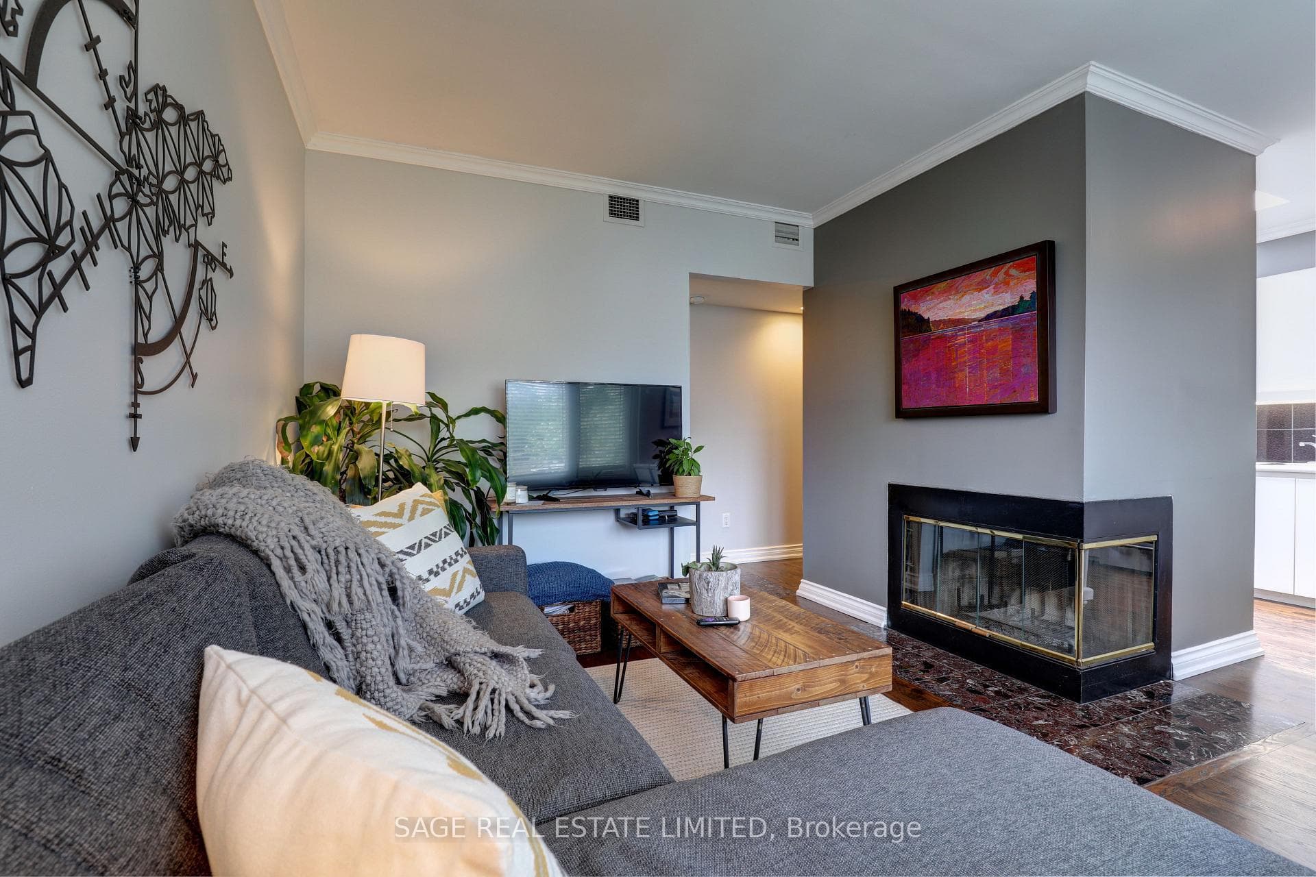 301- 60 Kippendavie Avenue — property photo