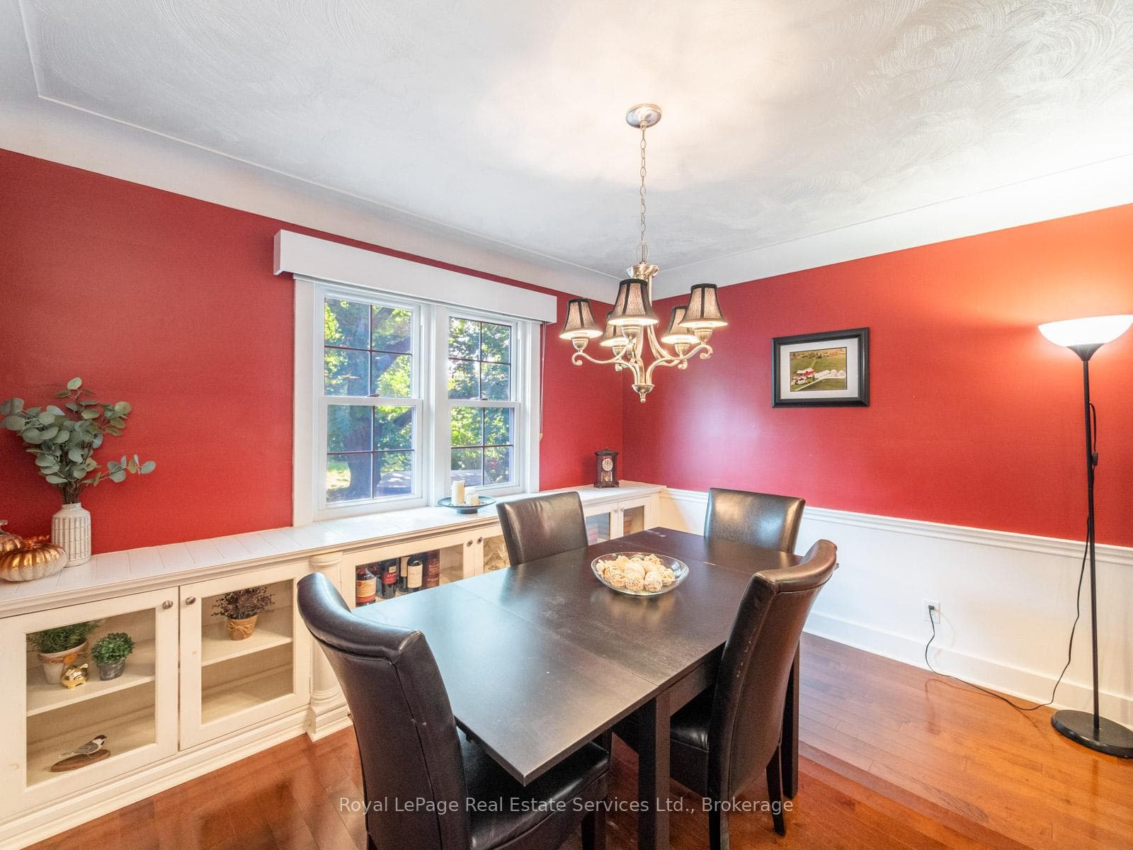 938 King Road — property photo