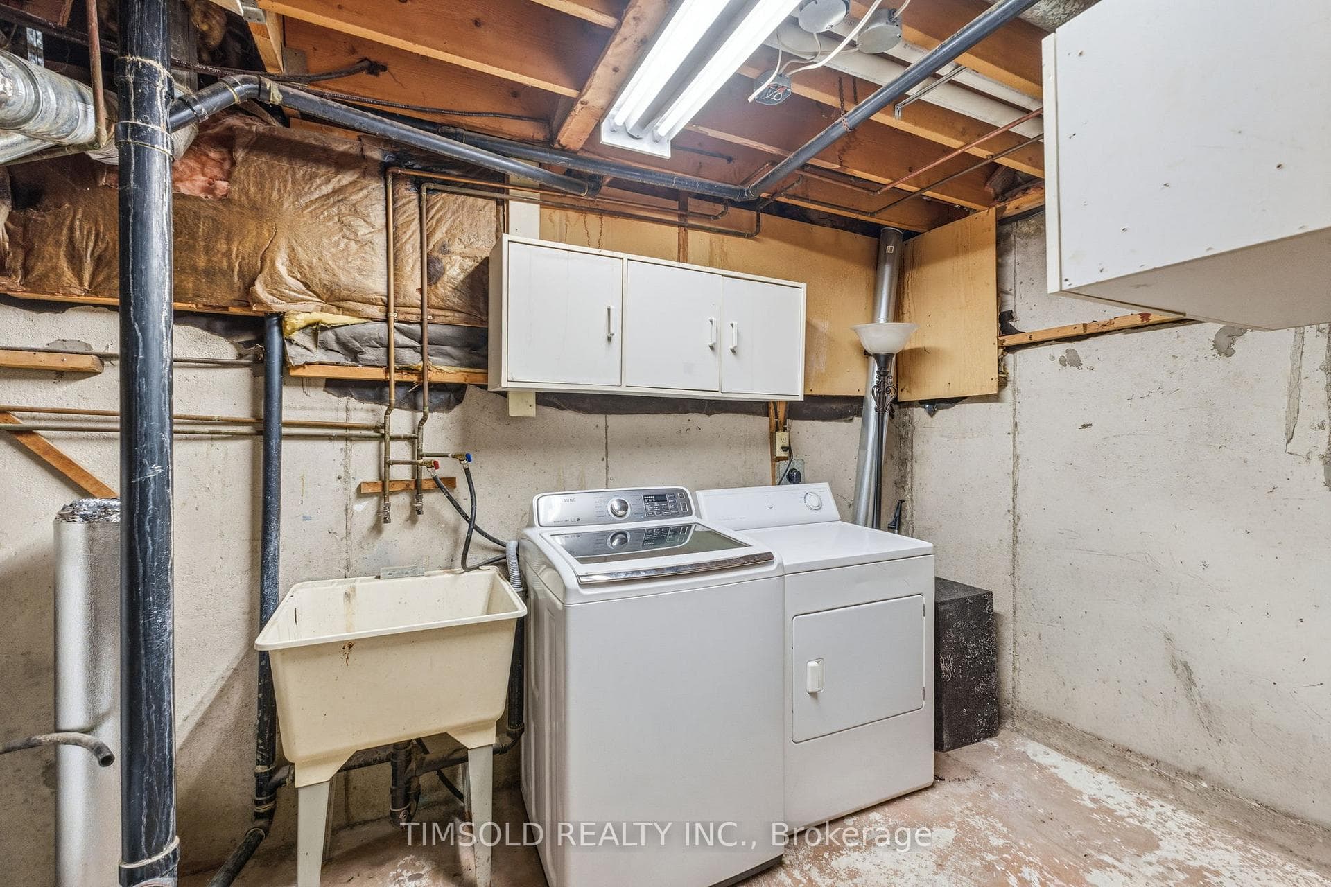 29- 57 Hansen Road — property photo